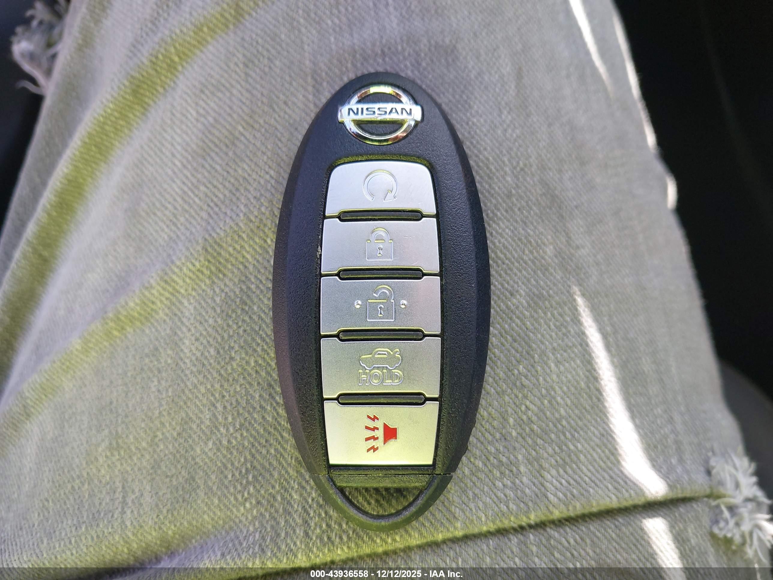 NISSAN ALTIMA image 11