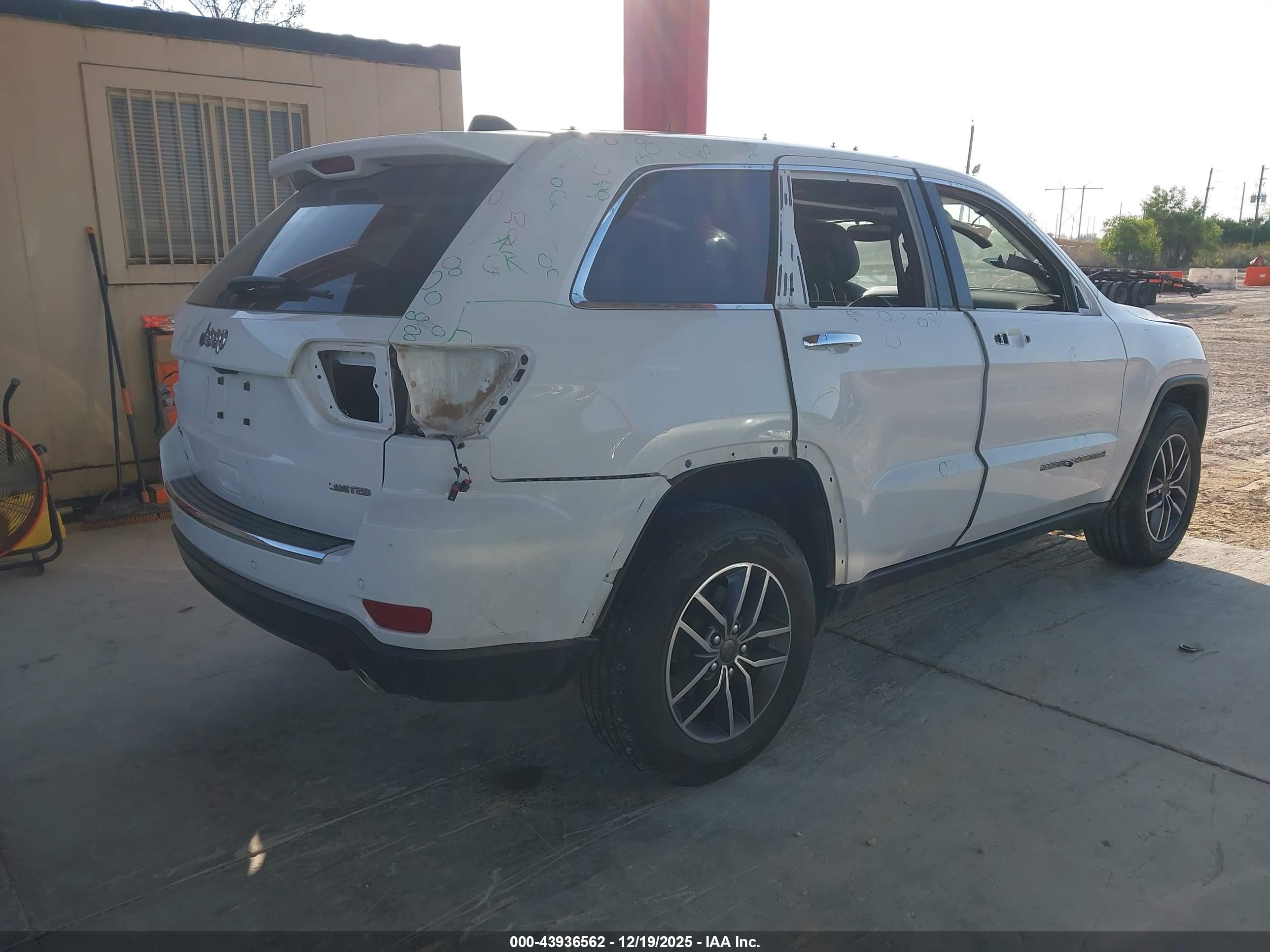 JEEP GRAND image 4