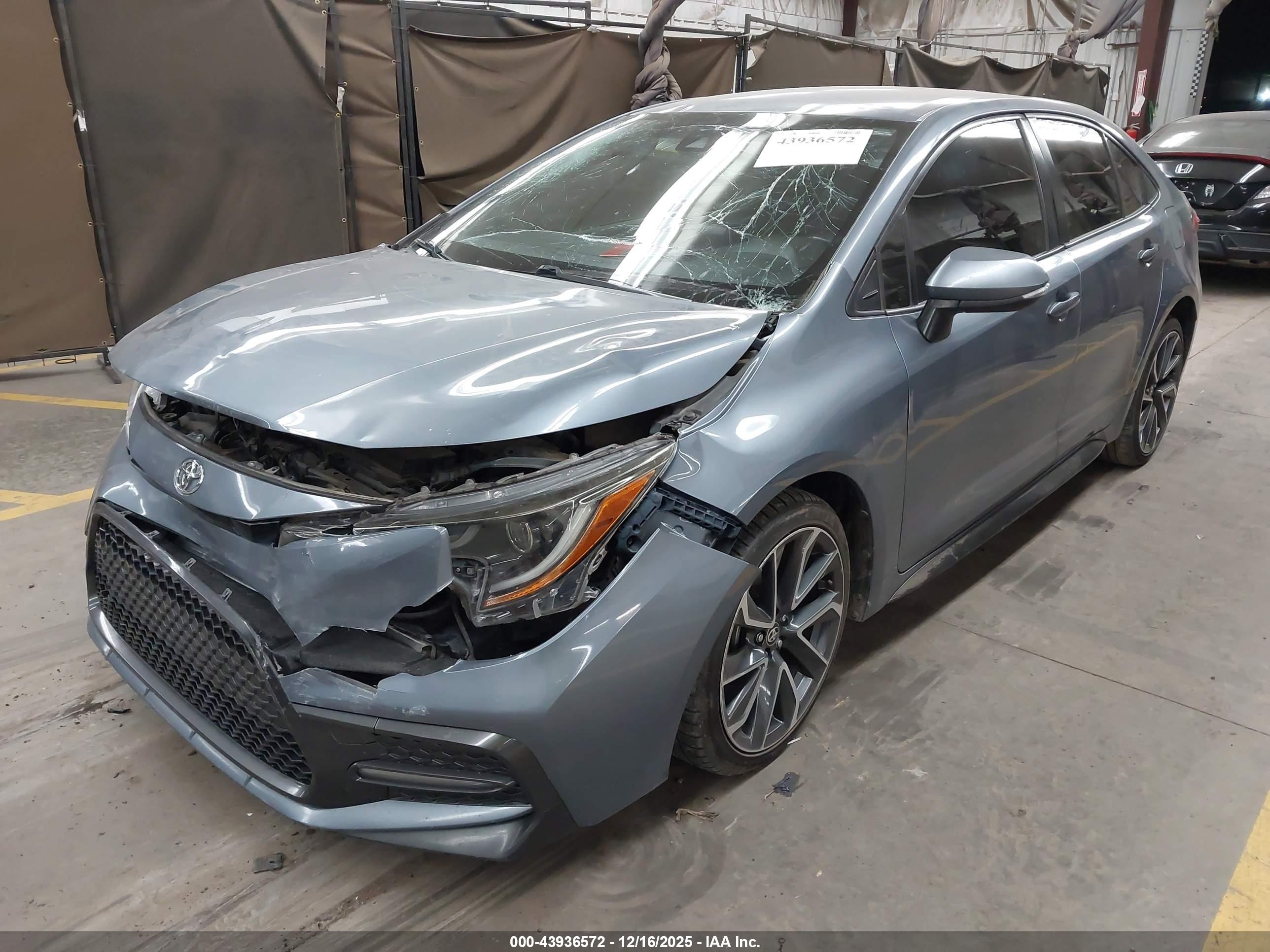 TOYOTA COROLLA image 2