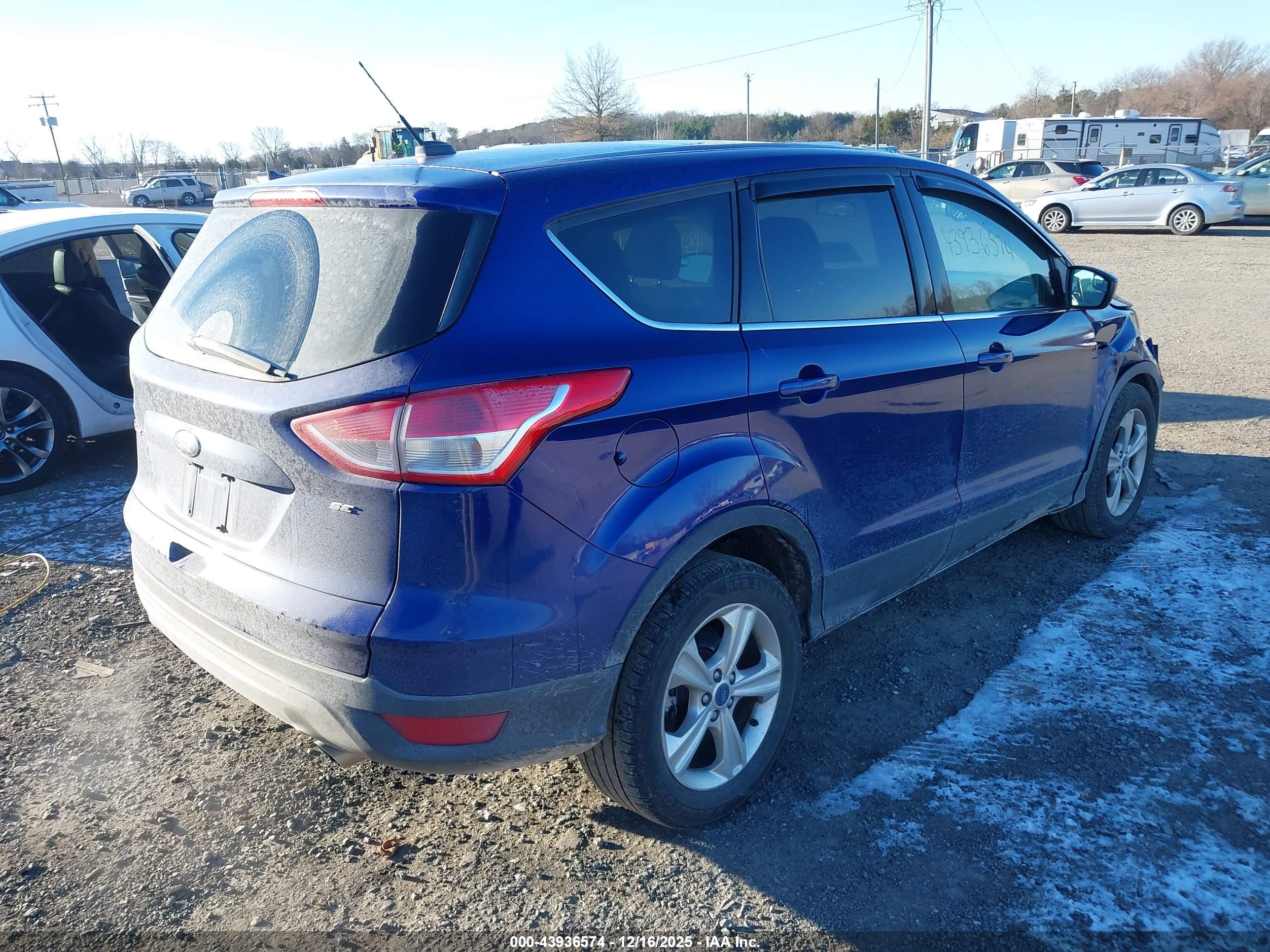 FORD ESCAPE image 4