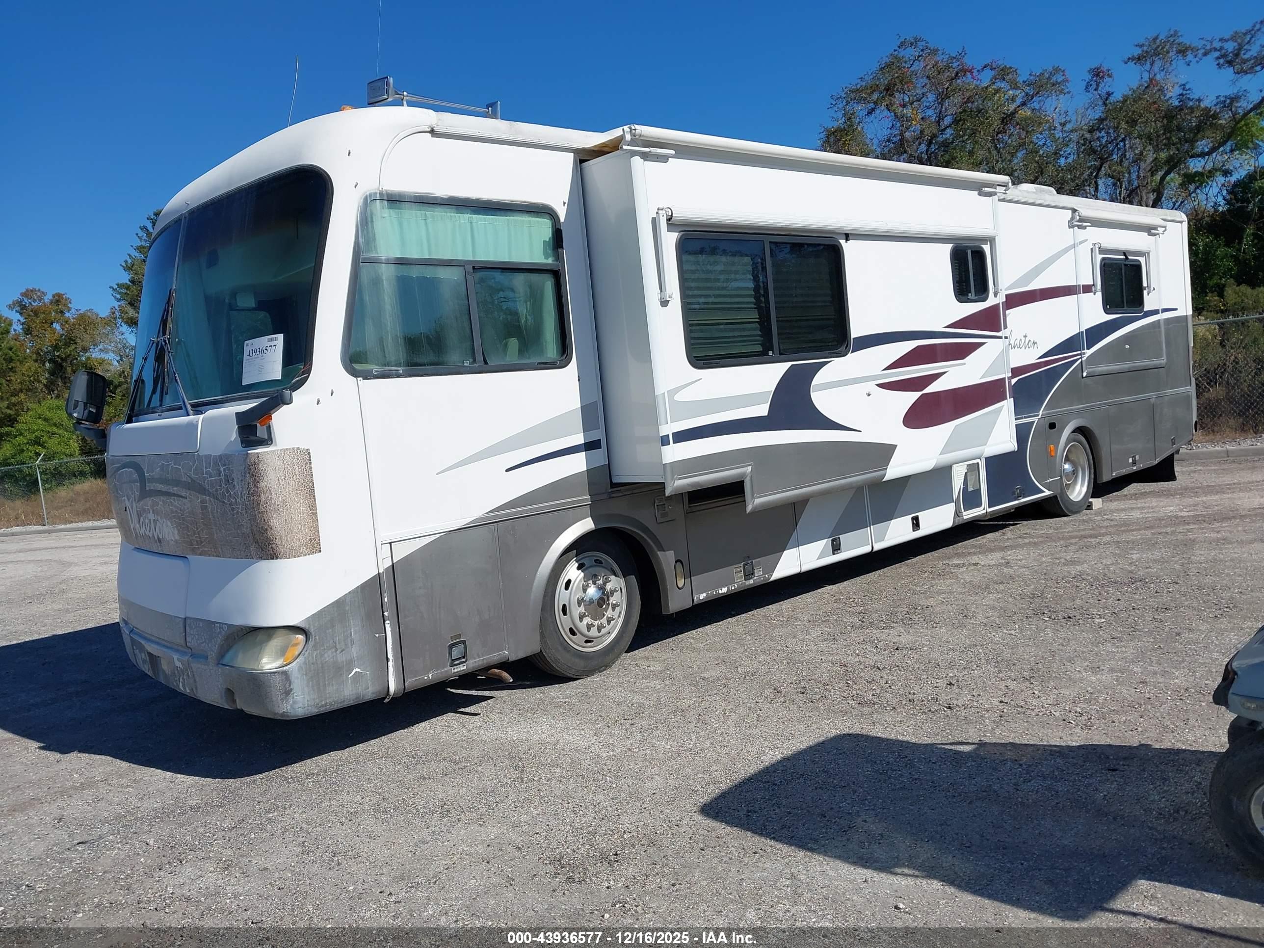 FREIGHTLINER PHAETON image 2