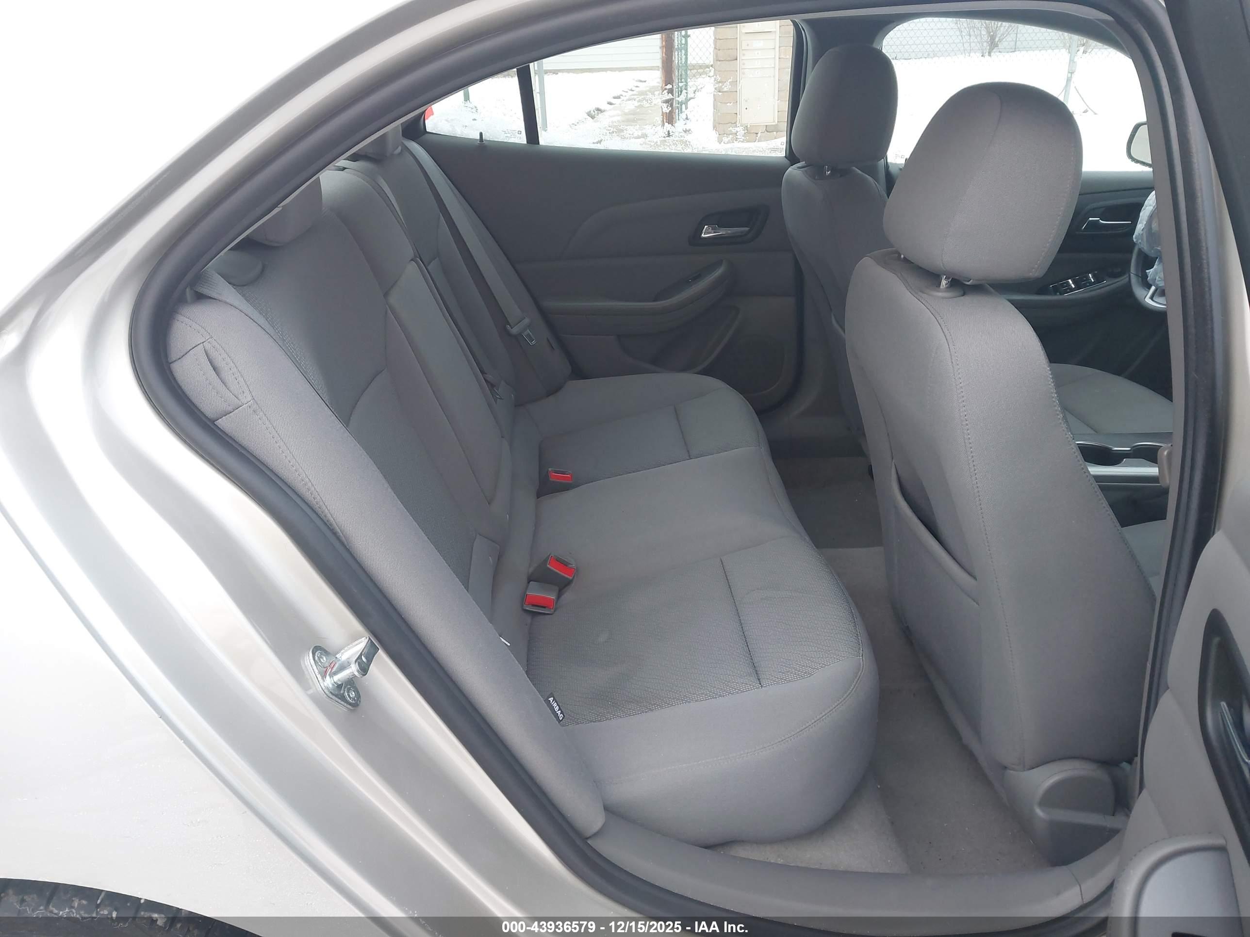 CHEVROLET MALIBU image 8