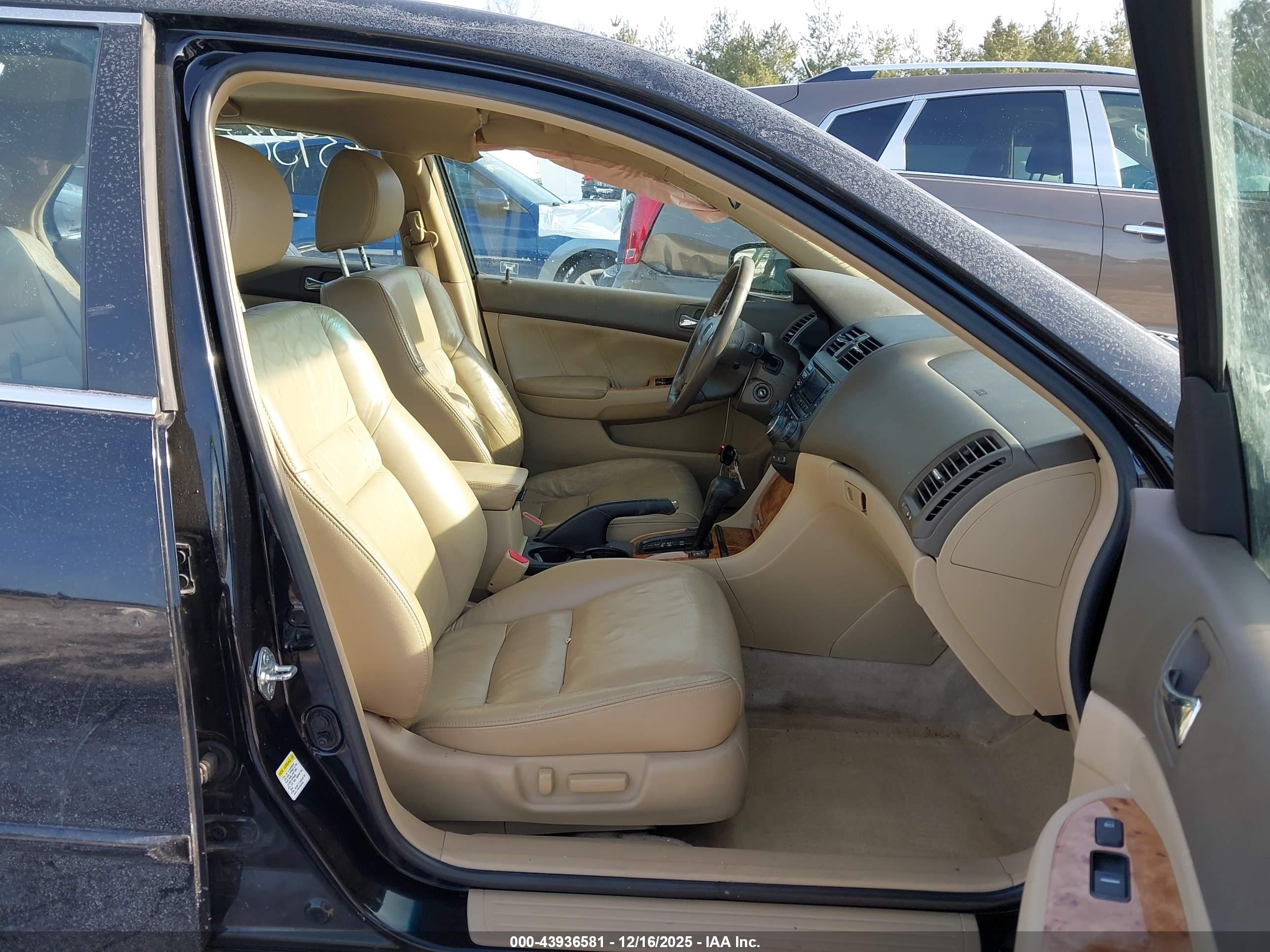 HONDA ACCORD image 5