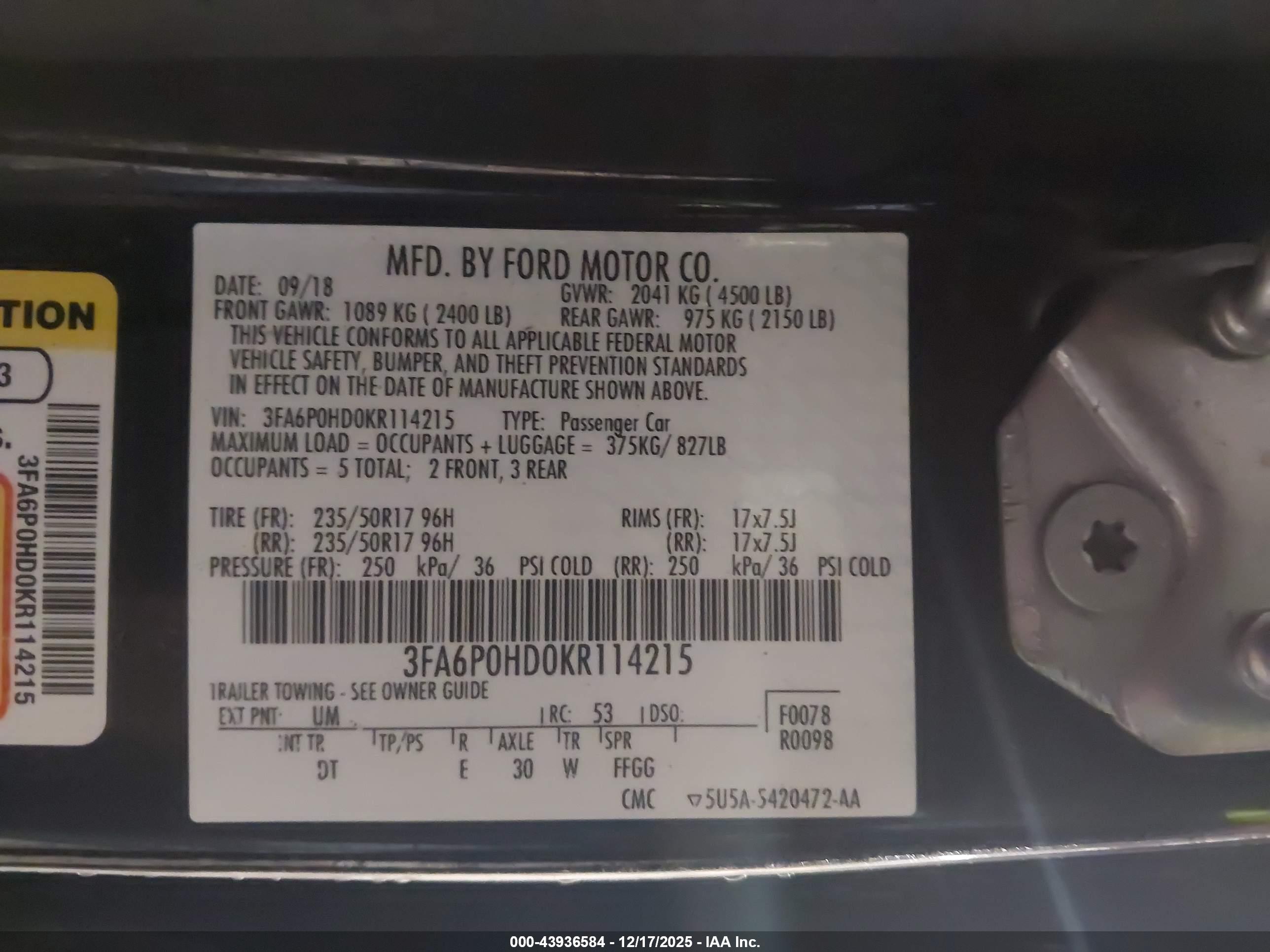 FORD FUSION image 9