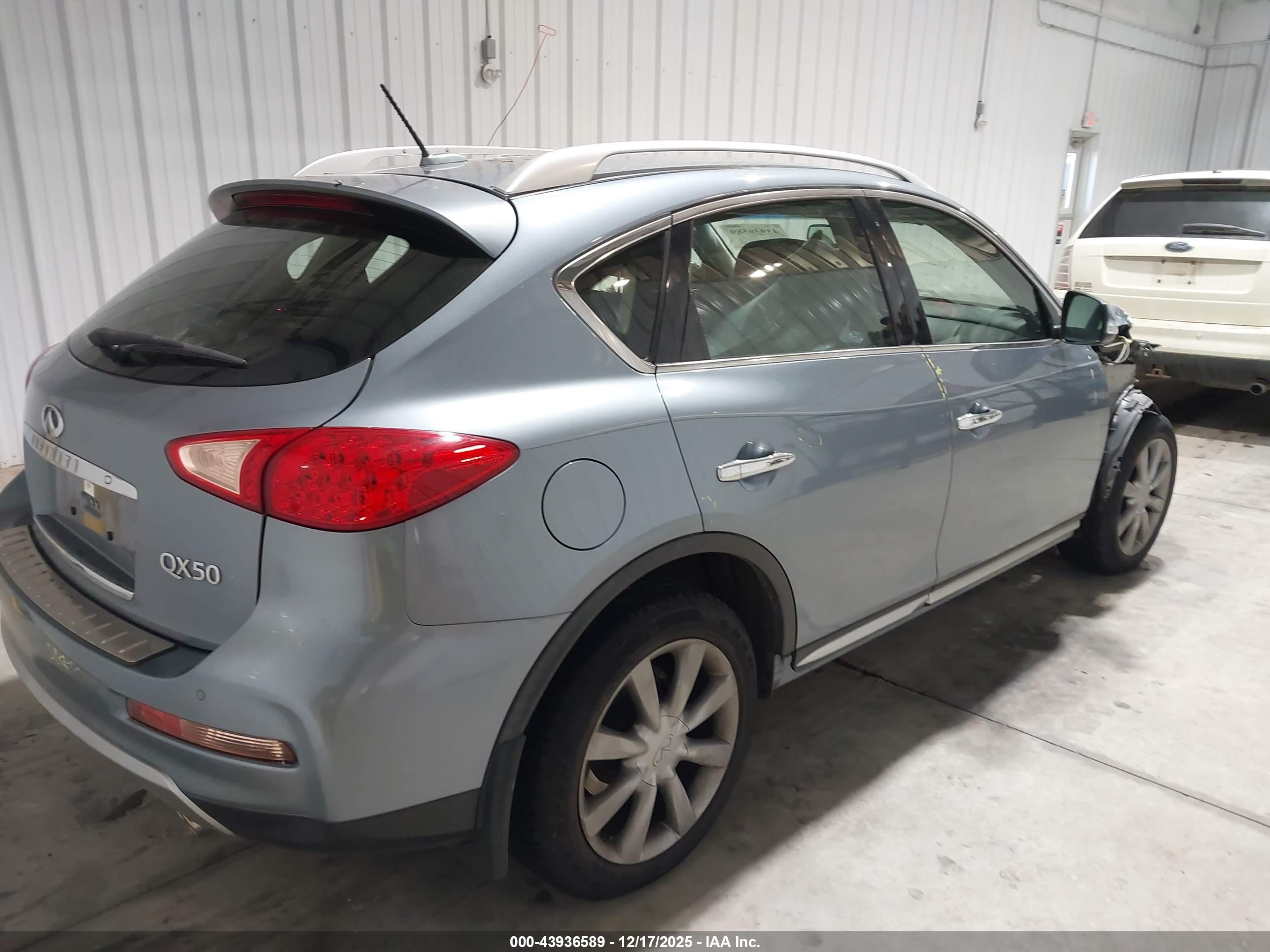 INFINITI QX50 image 4