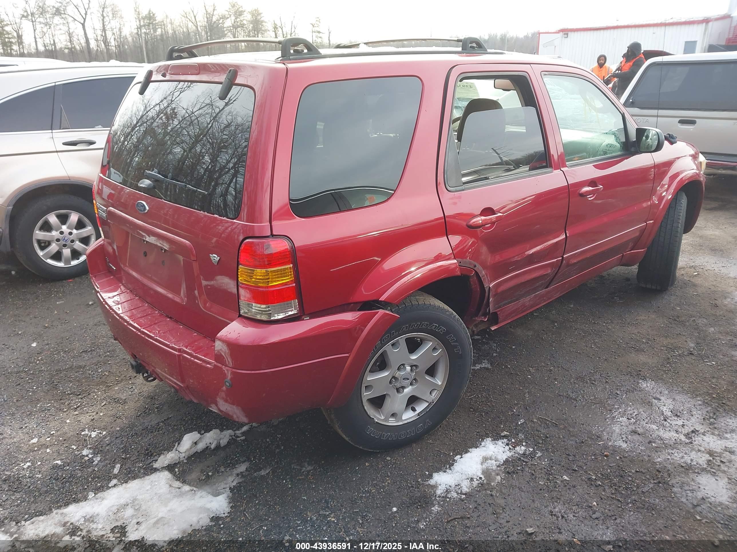 FORD ESCAPE image 4