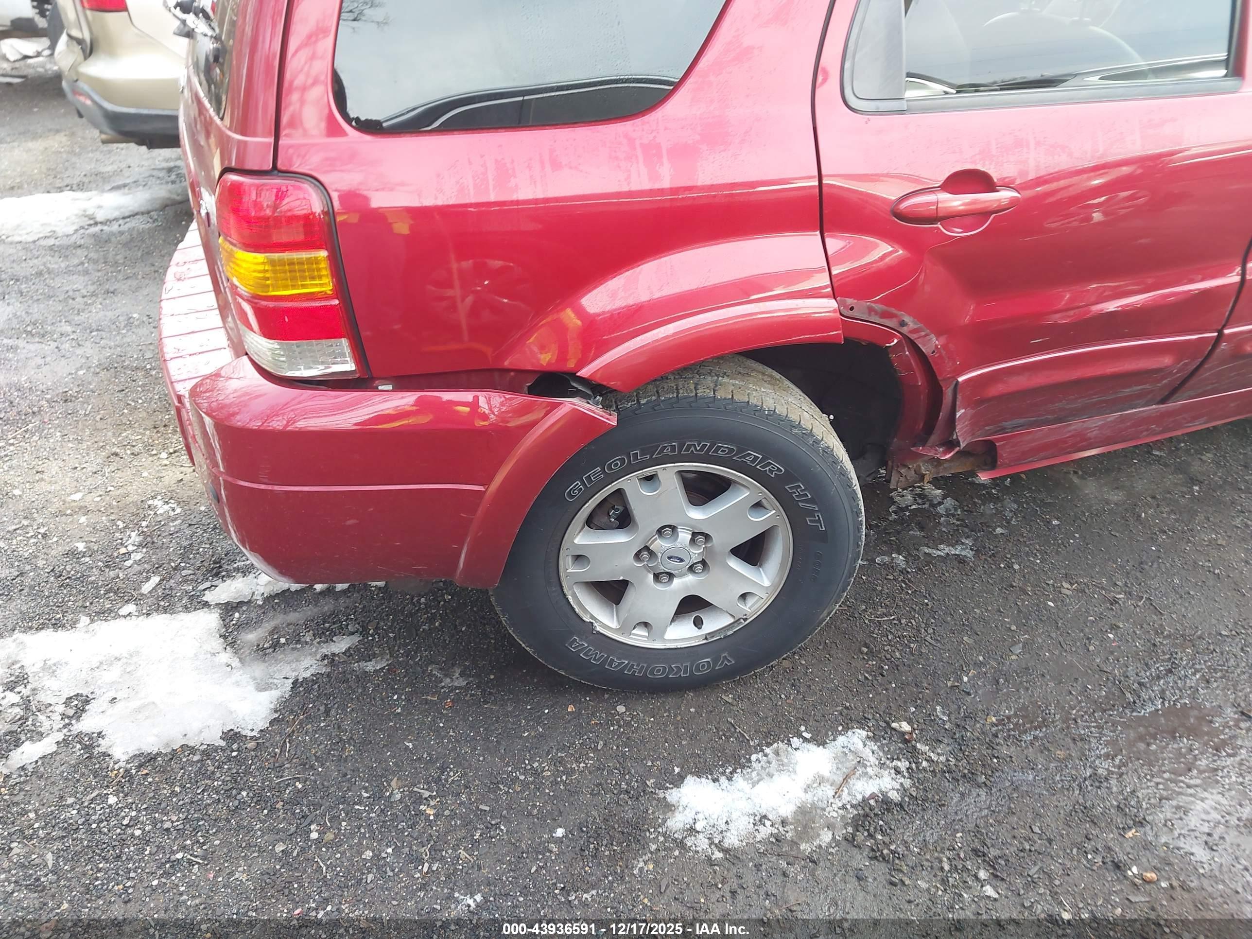 FORD ESCAPE image 6