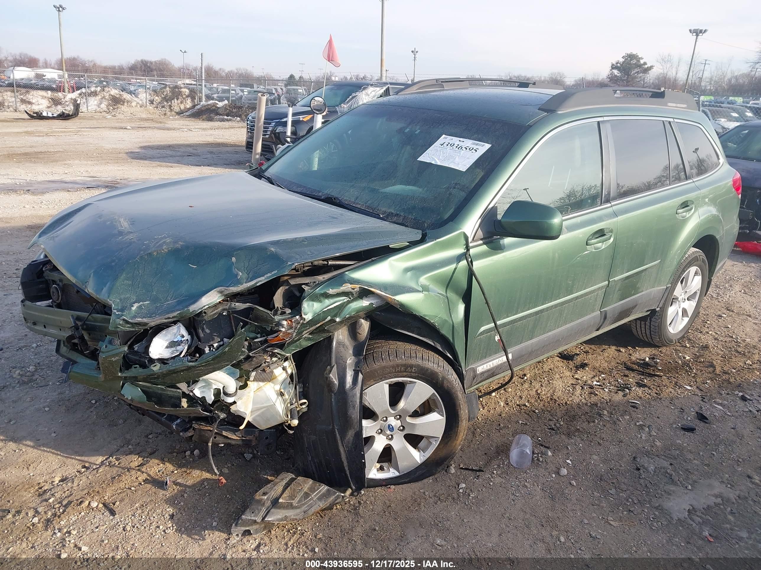 SUBARU OUTBACK image 2