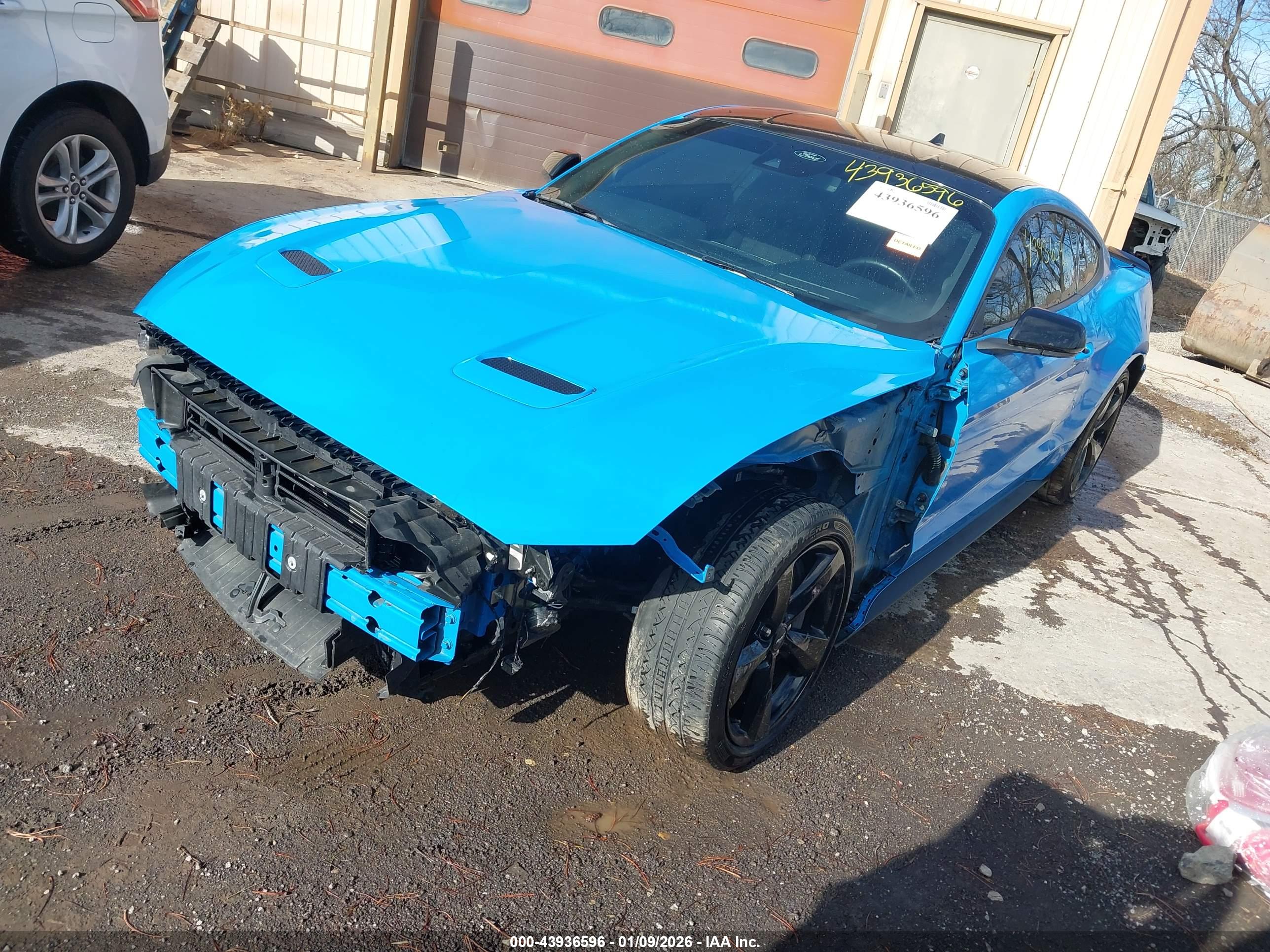 FORD MUSTANG image 2