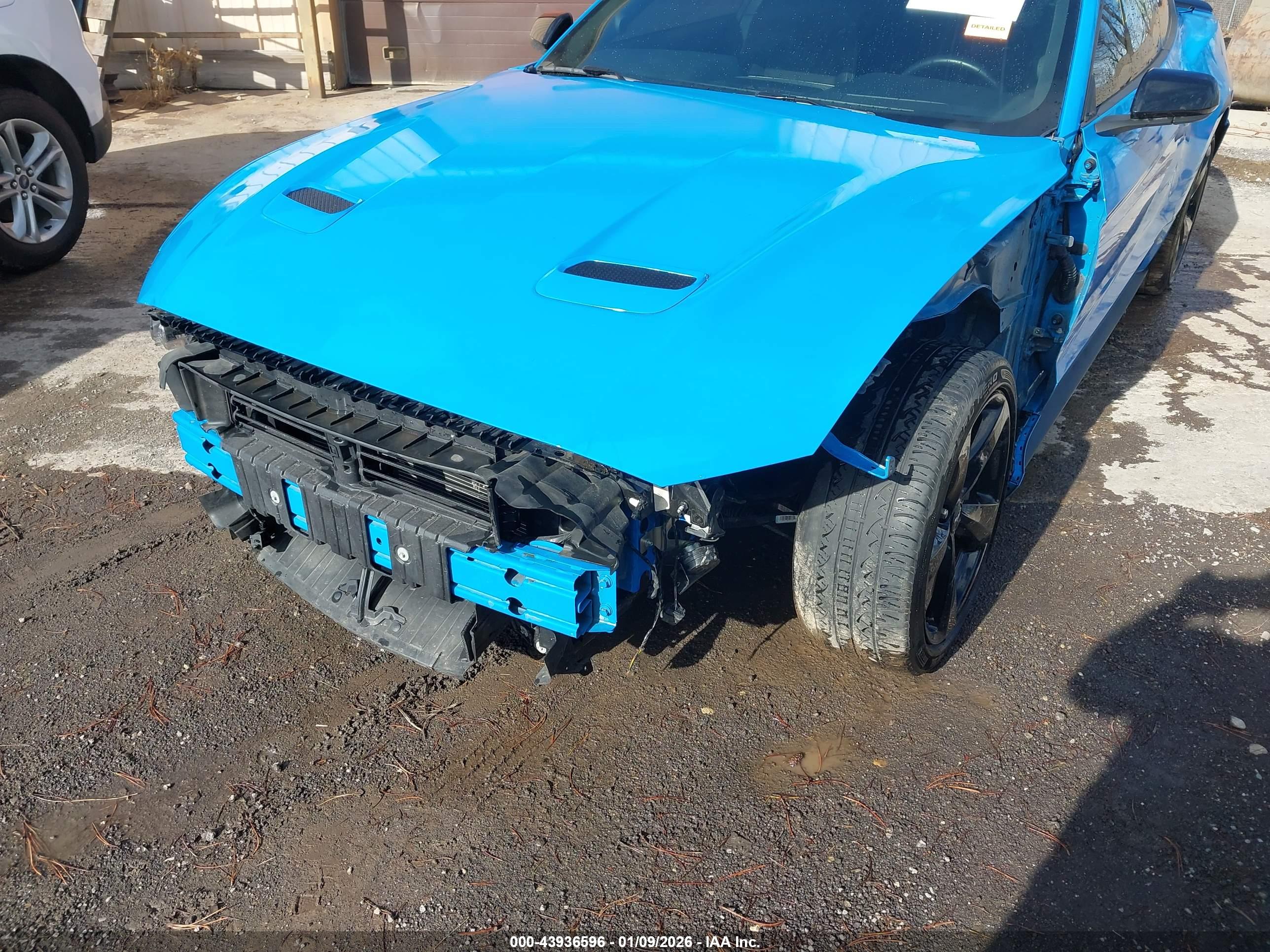FORD MUSTANG image 6