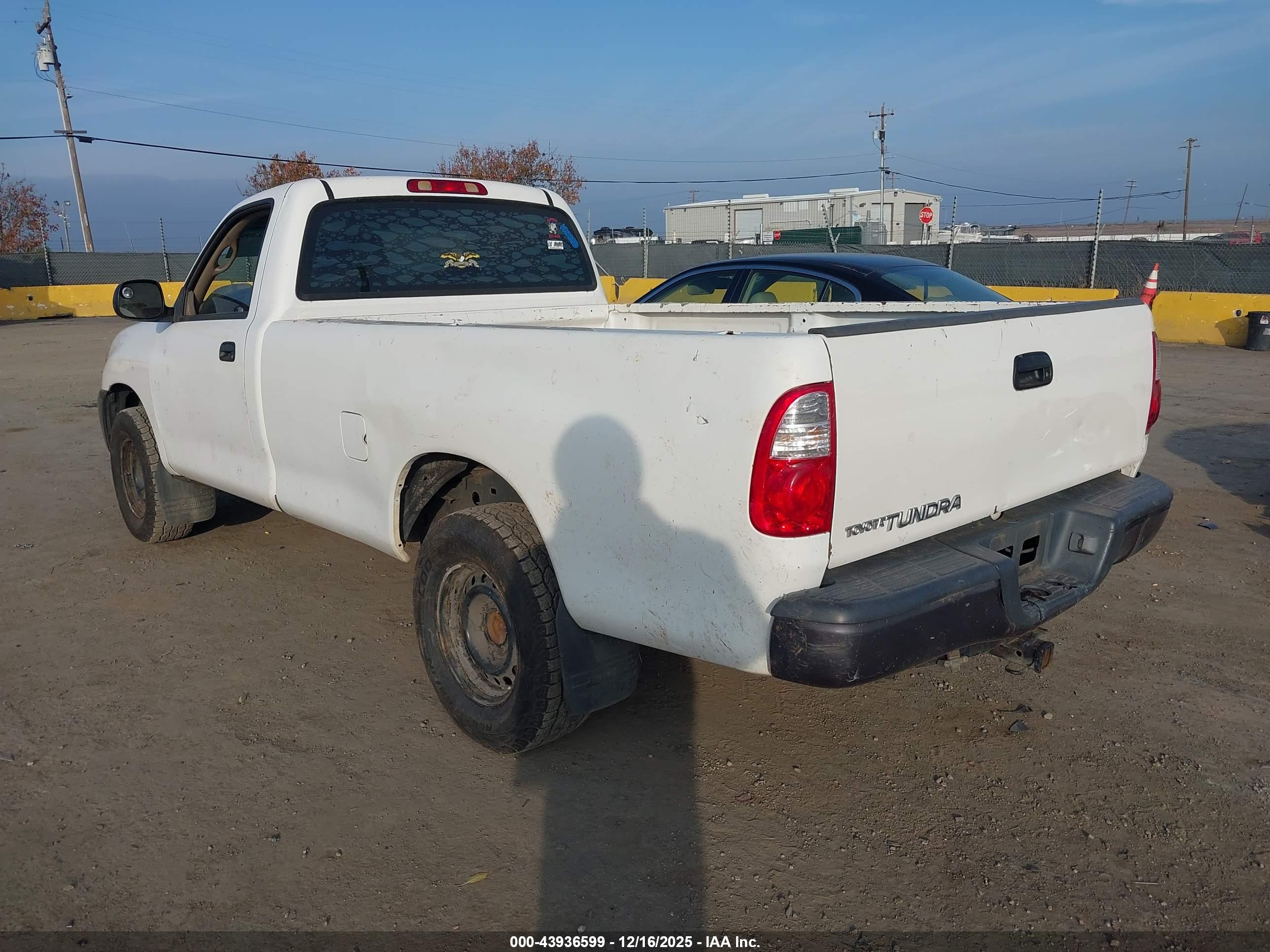 TOYOTA TUNDRA image 3