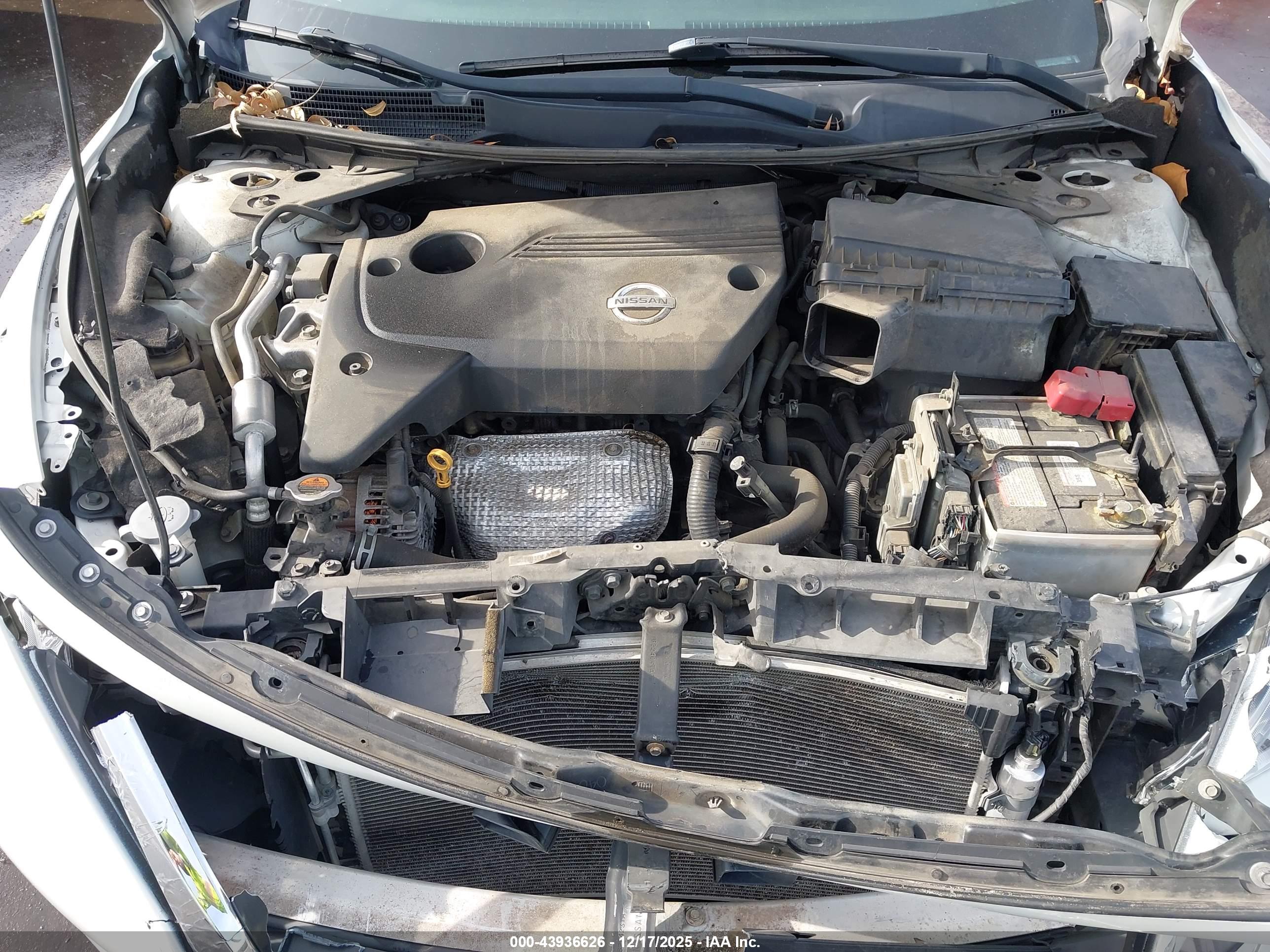 NISSAN ALTIMA image 10