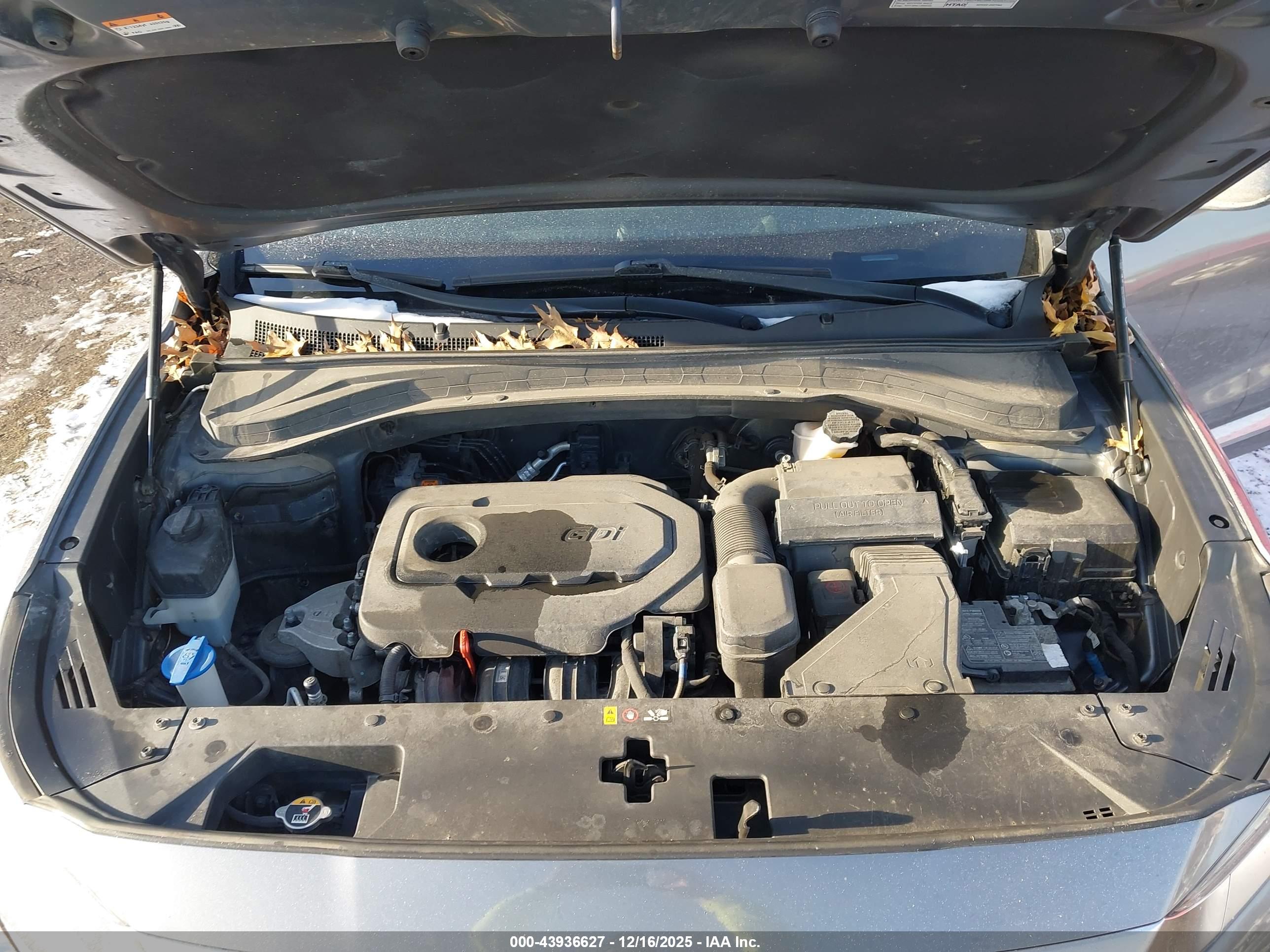 HYUNDAI SANTA image 10