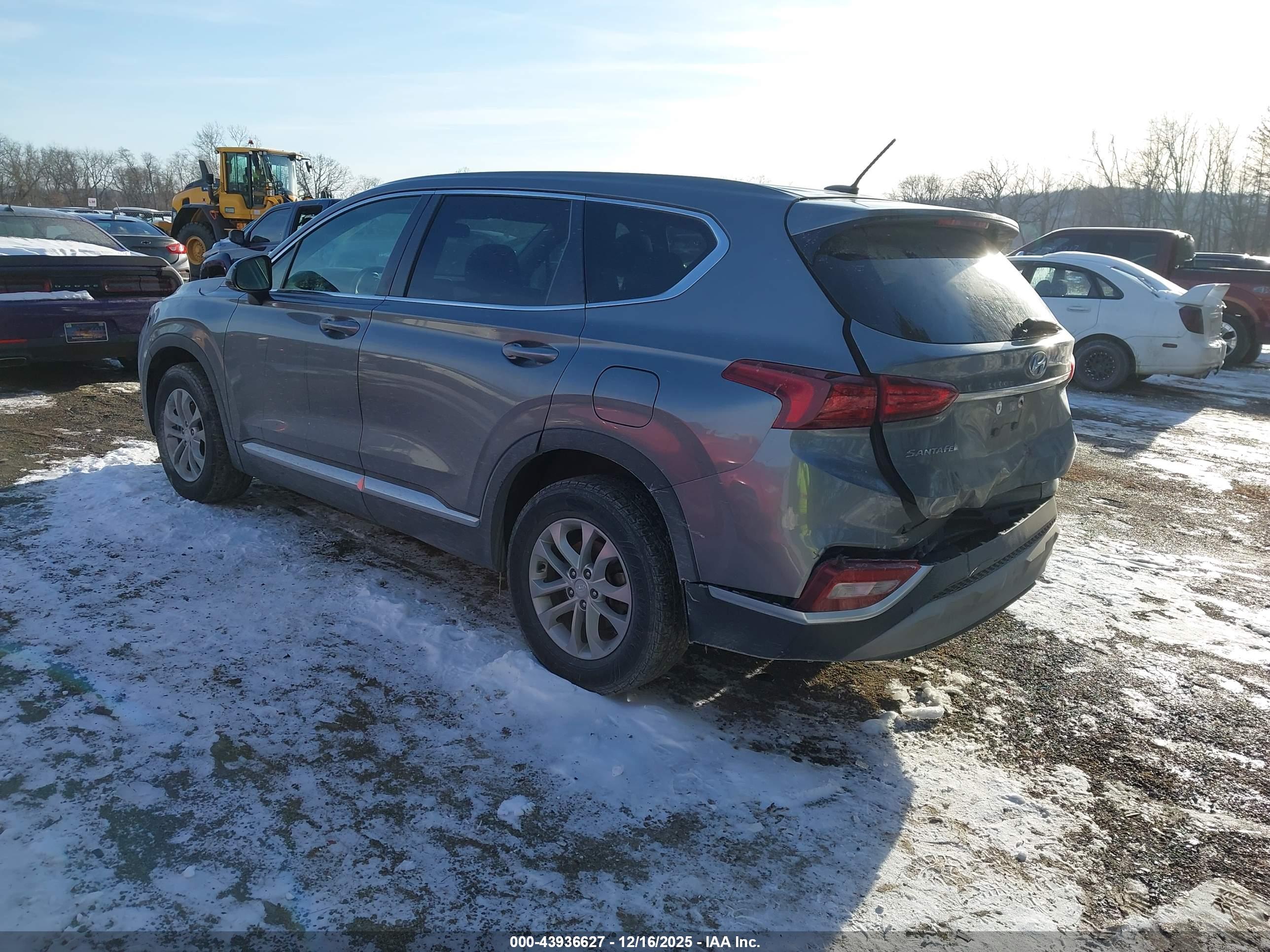 HYUNDAI SANTA image 3