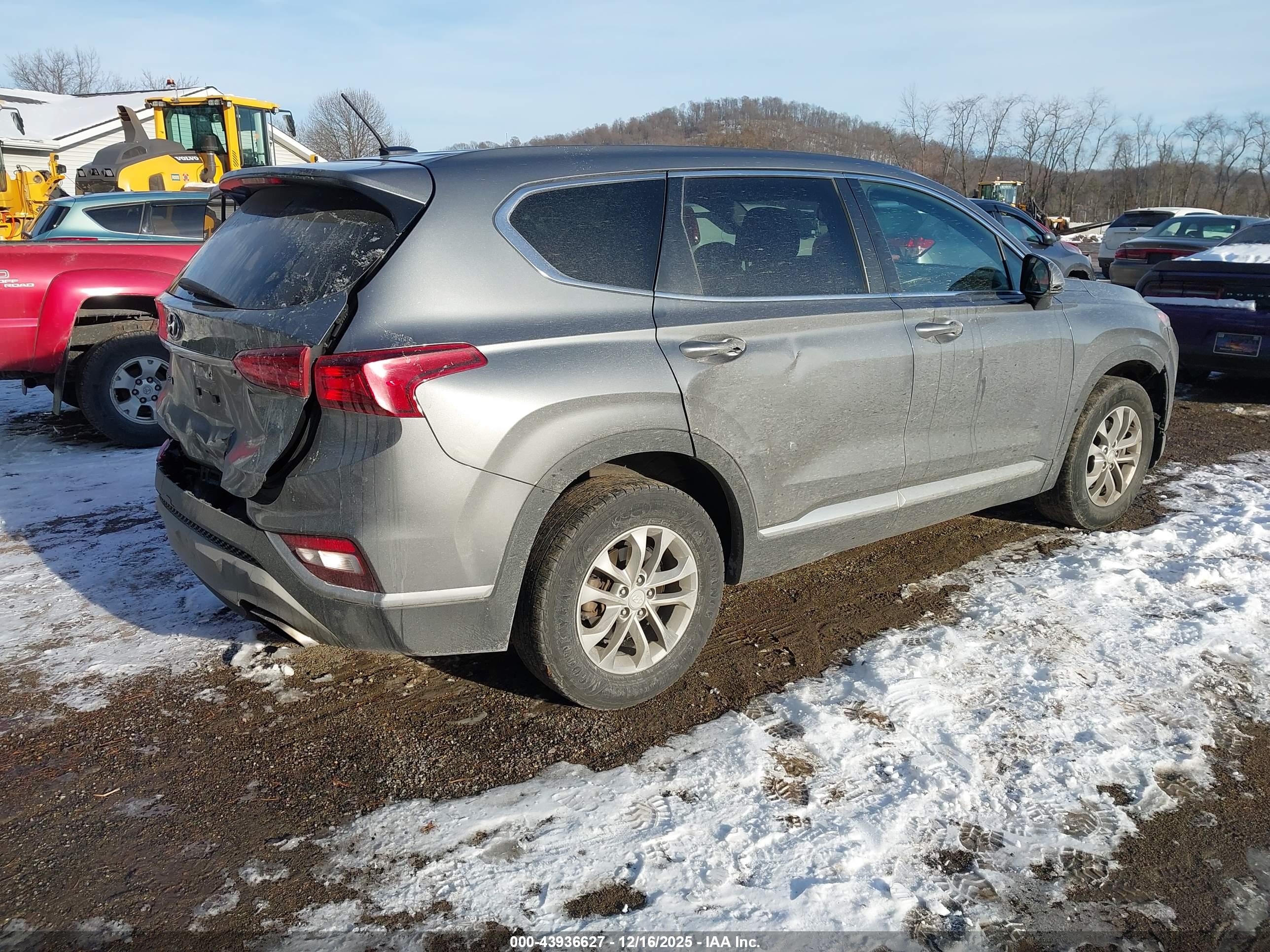 HYUNDAI SANTA image 4
