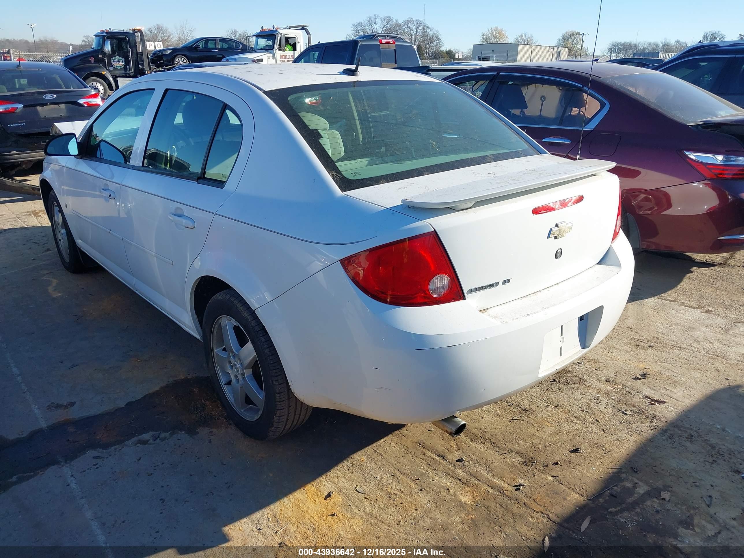 CHEVROLET COBALT image 3