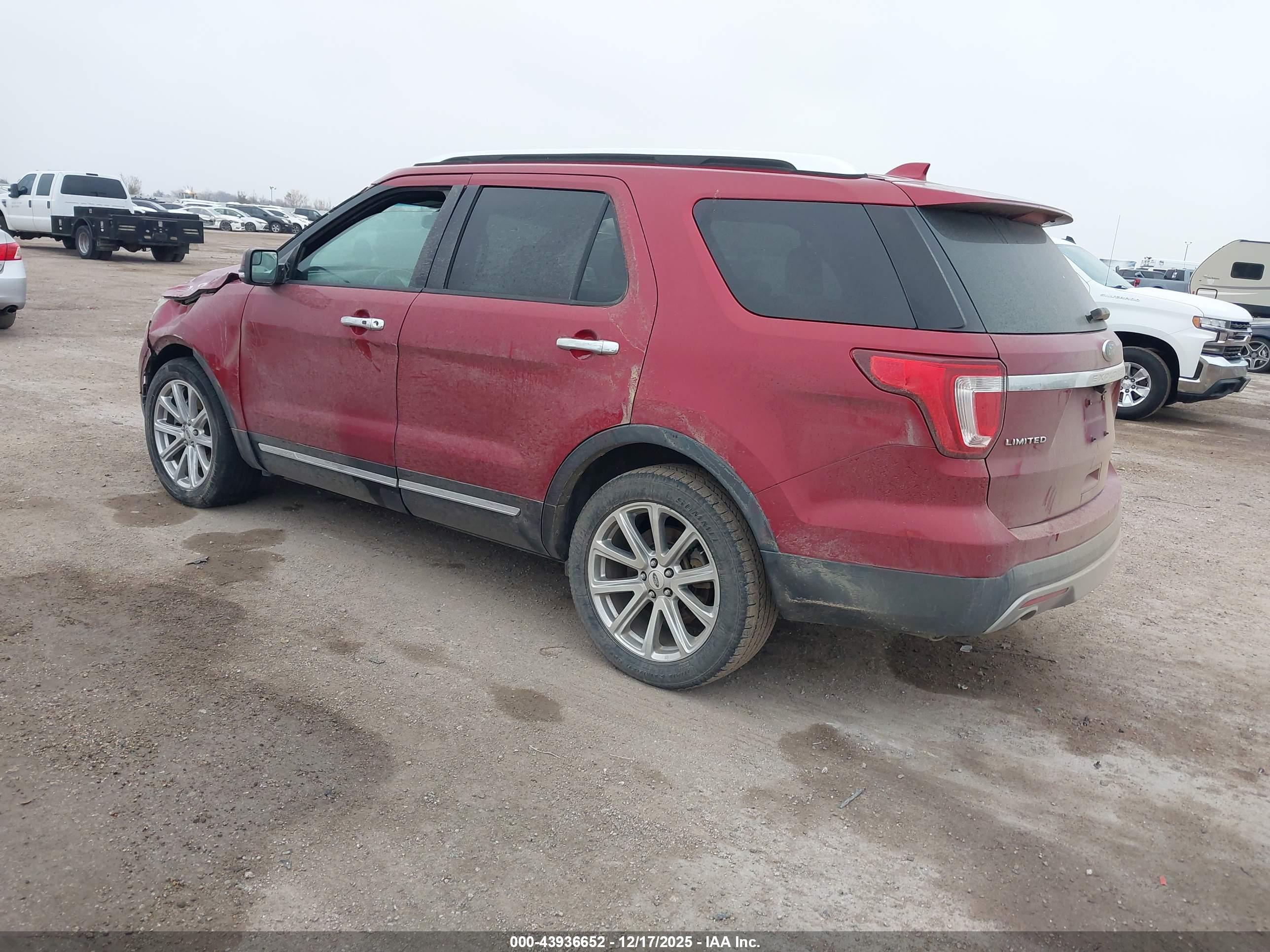 FORD EXPLORER image 3