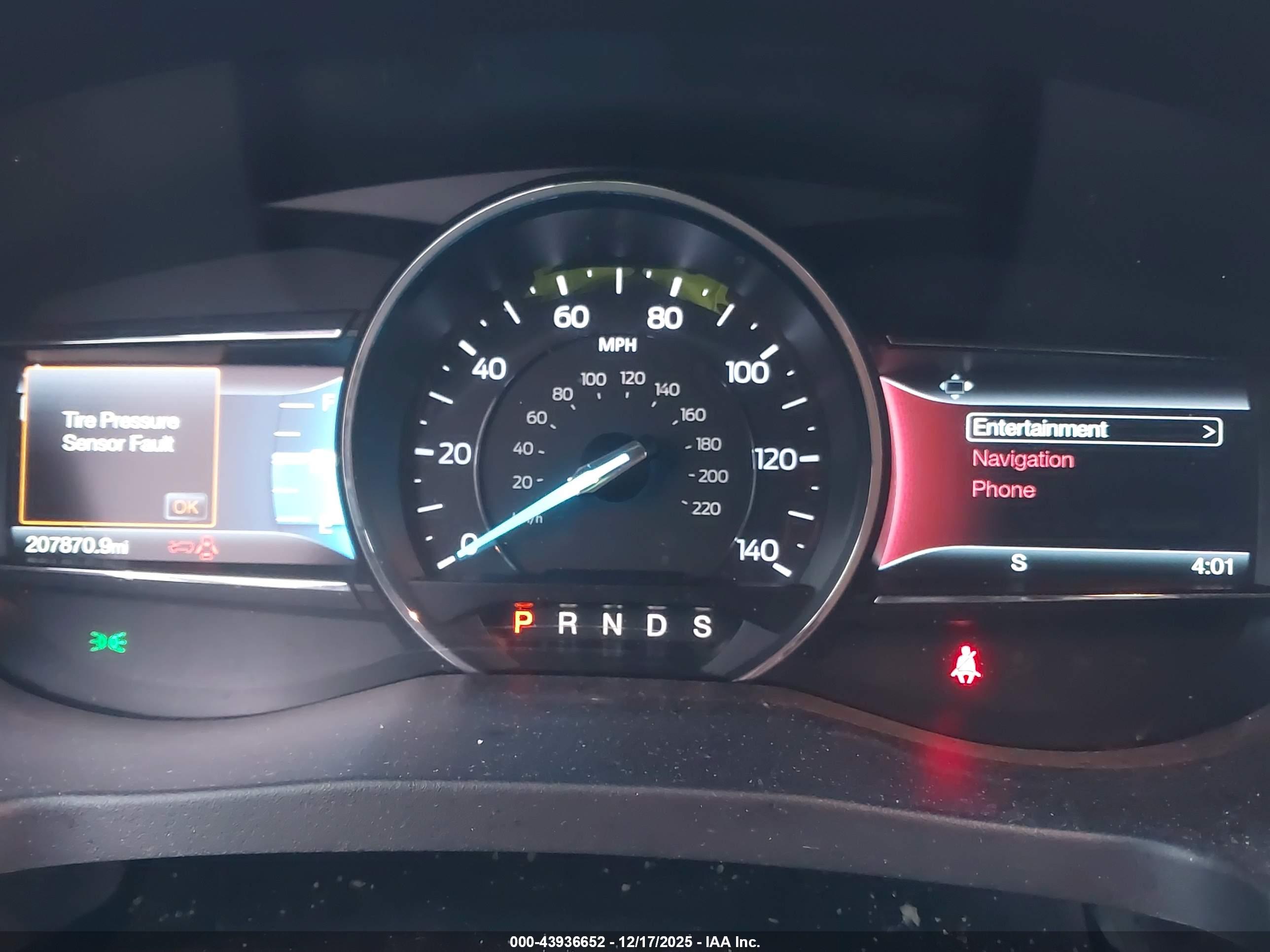 FORD EXPLORER image 7
