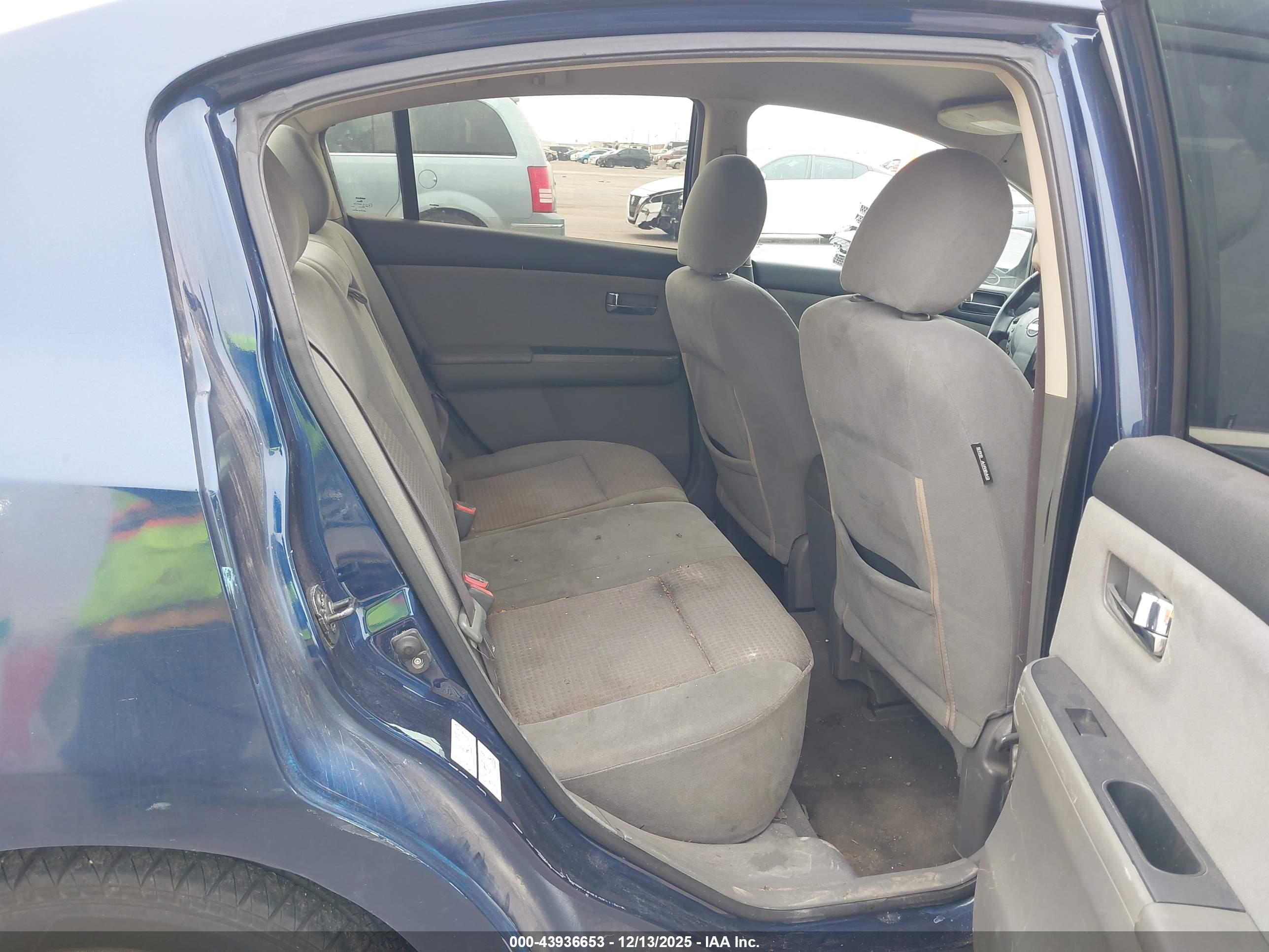 NISSAN SENTRA image 8