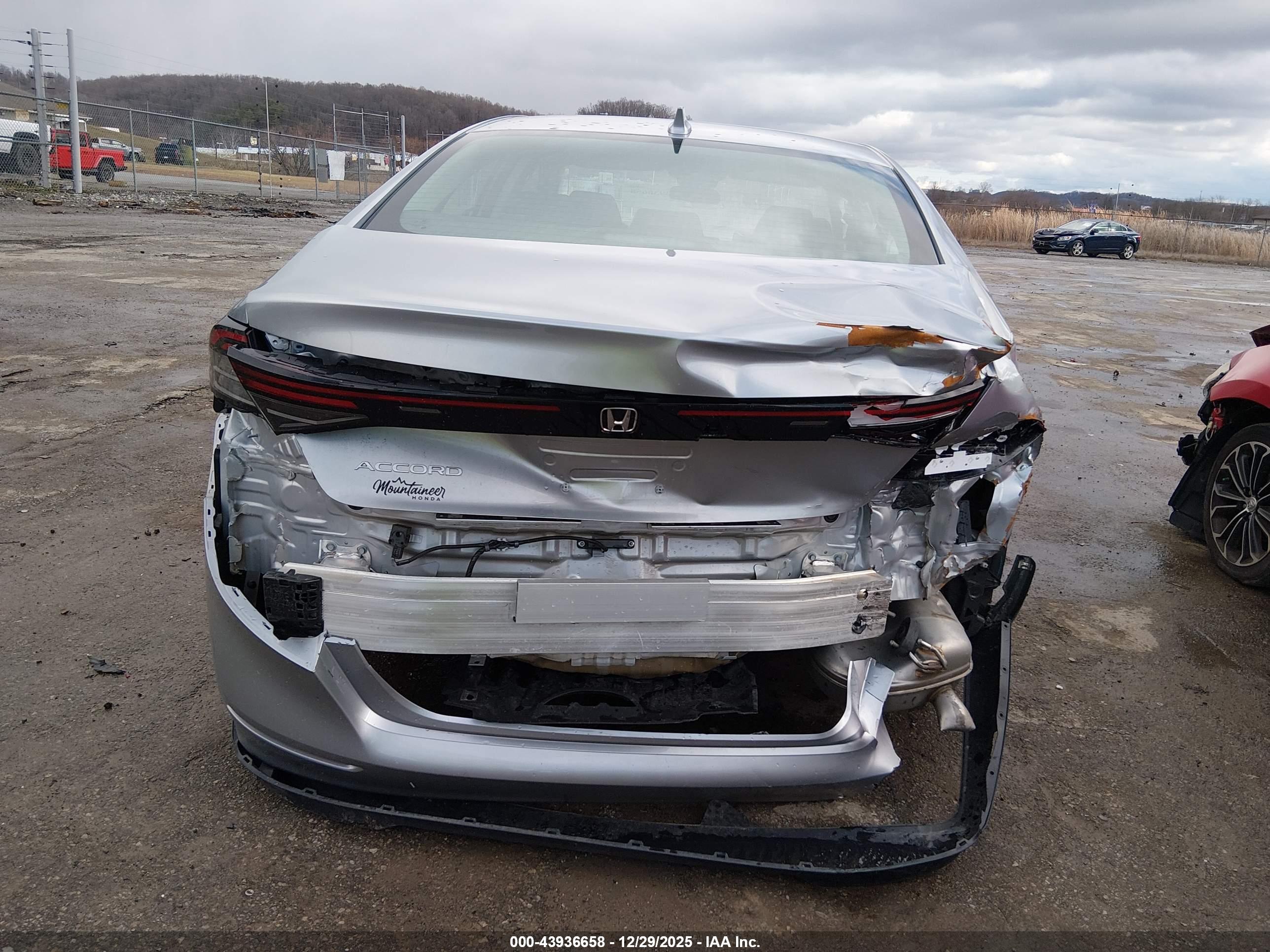 HONDA ACCORD image 6