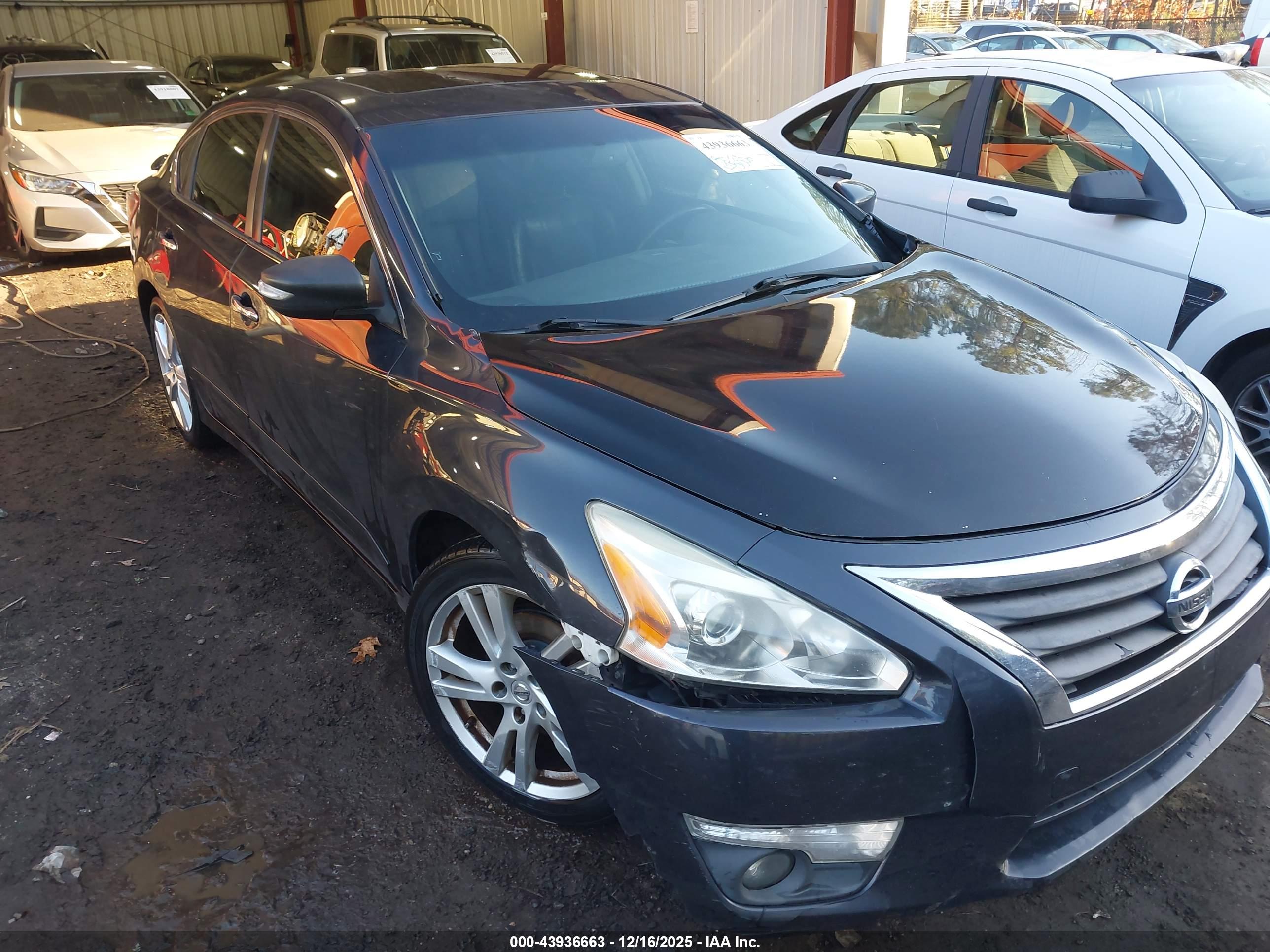 NISSAN ALTIMA image 6