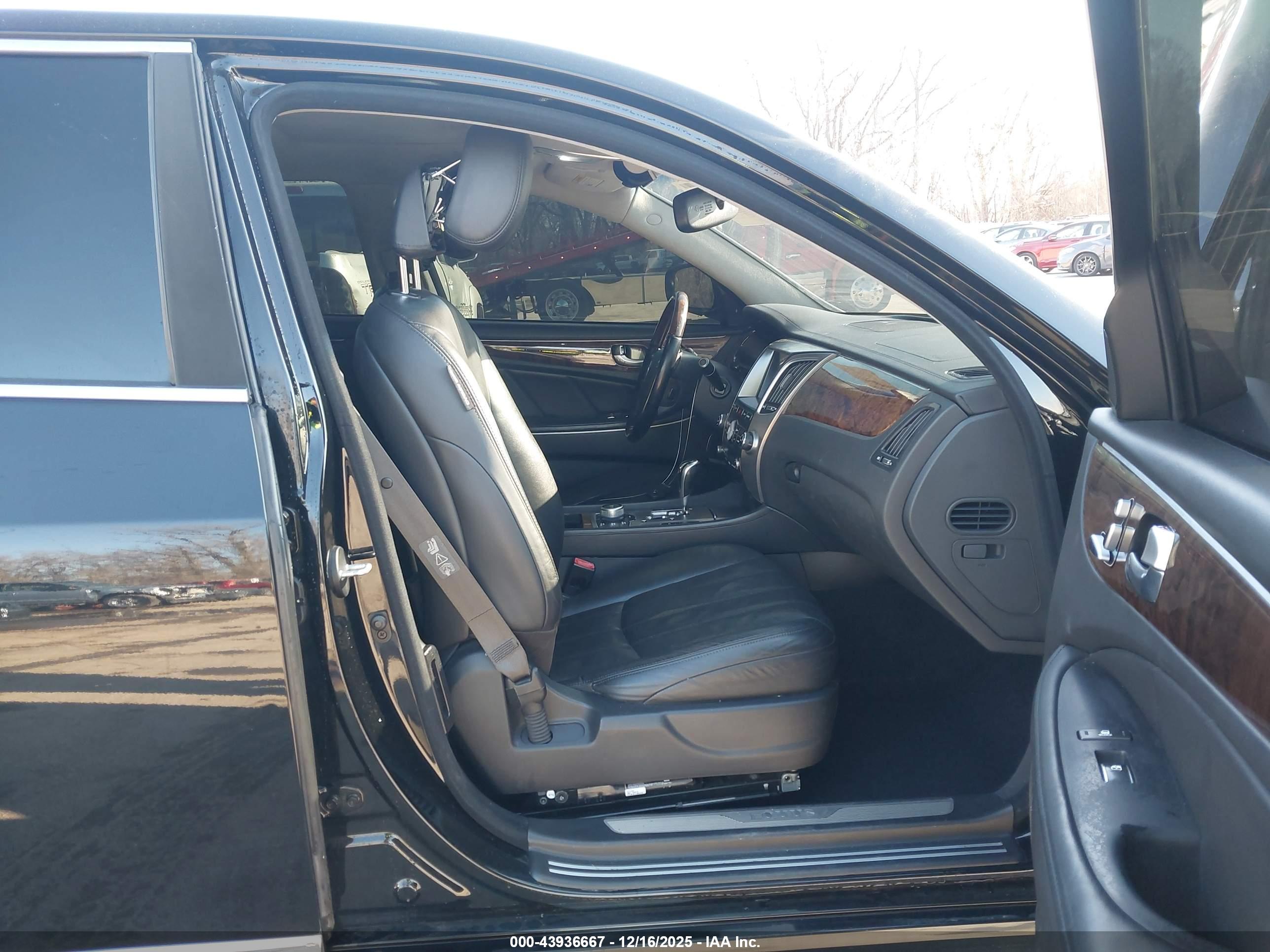 HYUNDAI EQUUS image 5