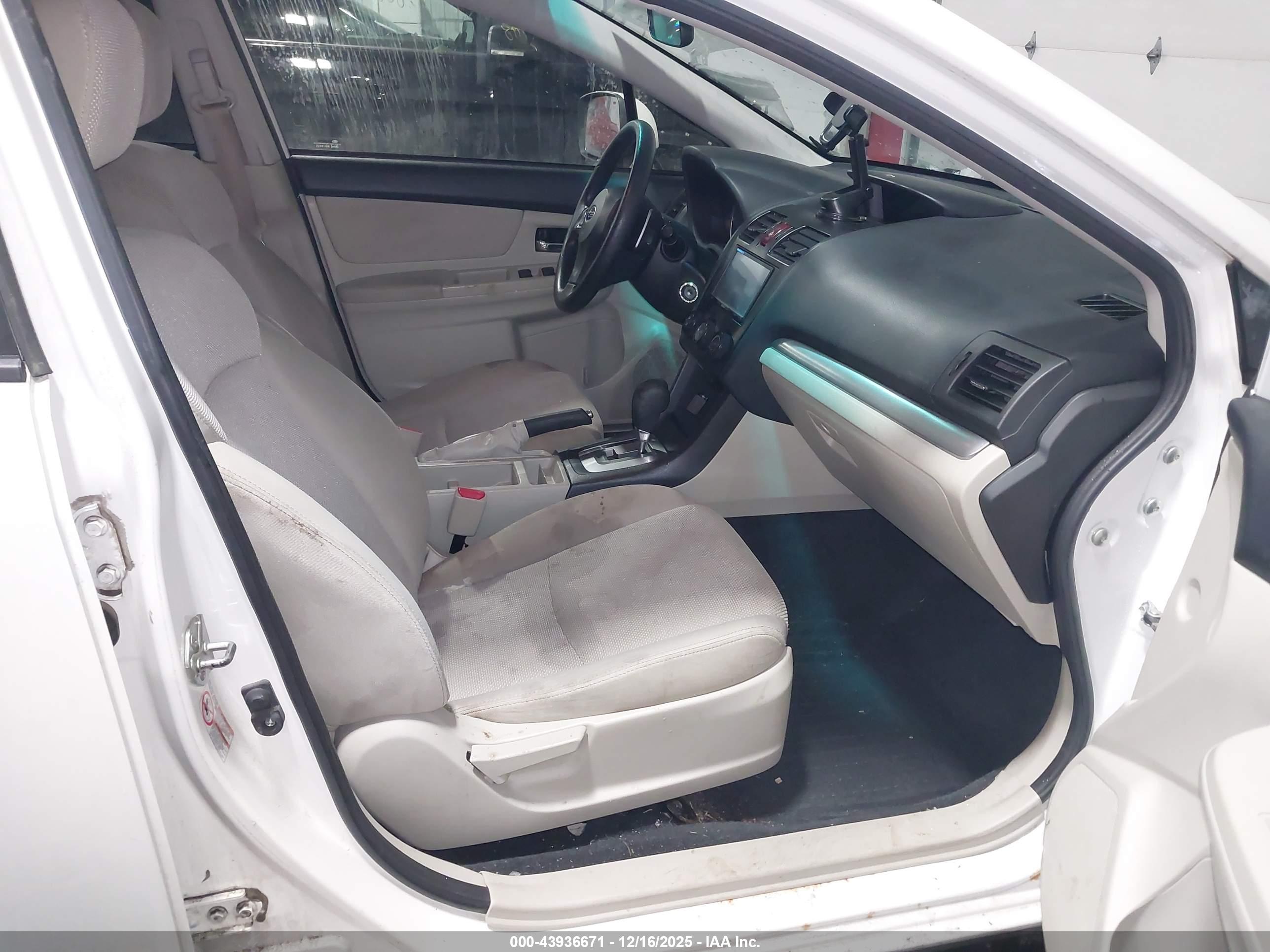 SUBARU XV image 5