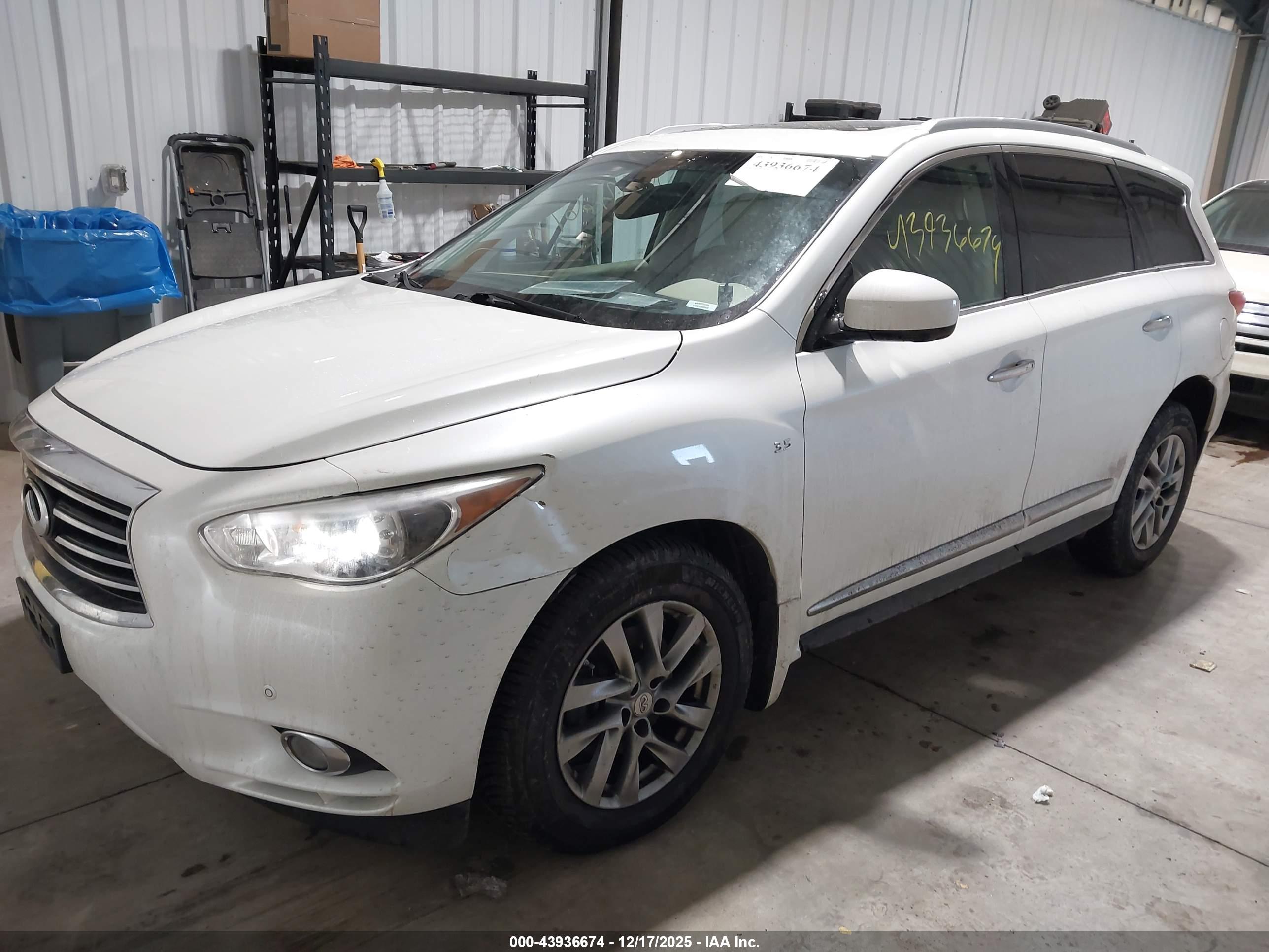 INFINITI QX60 image 2