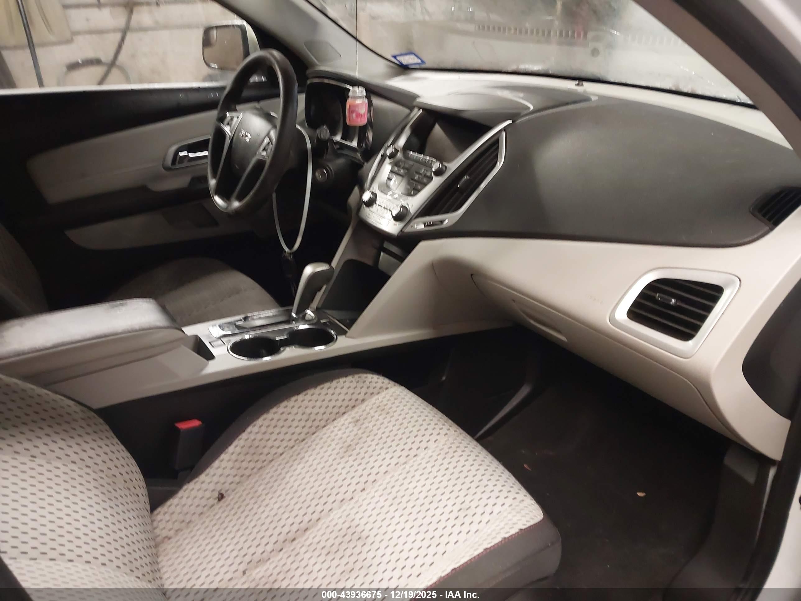 GMC TERRAIN image 5