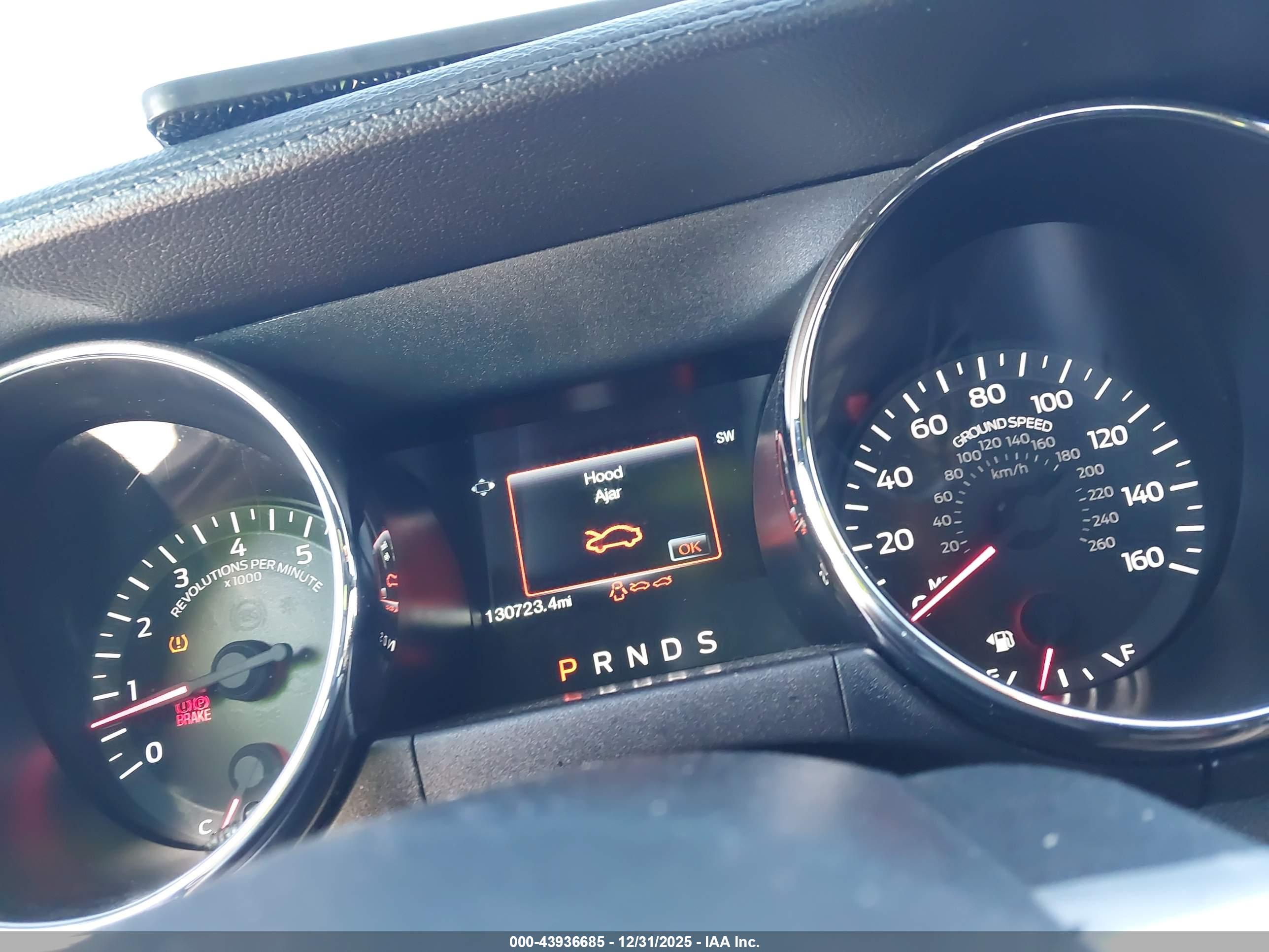 FORD MUSTANG image 7