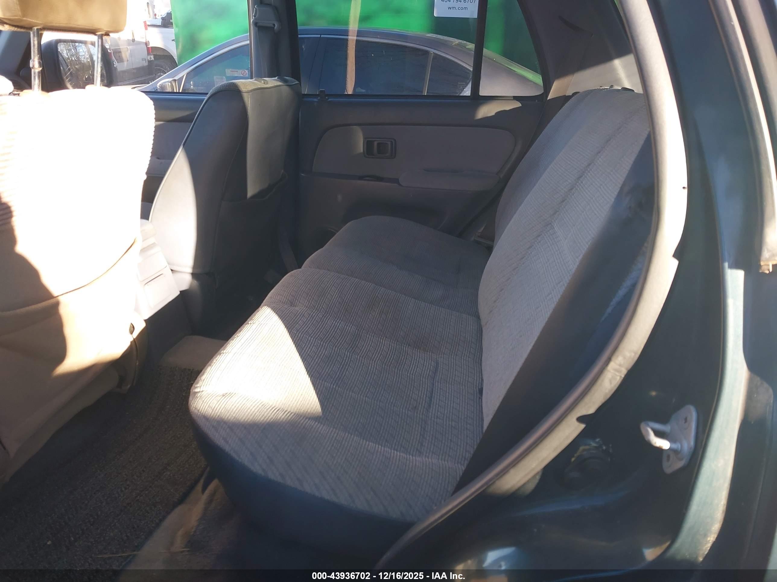 TOYOTA 4RUNNER image 8