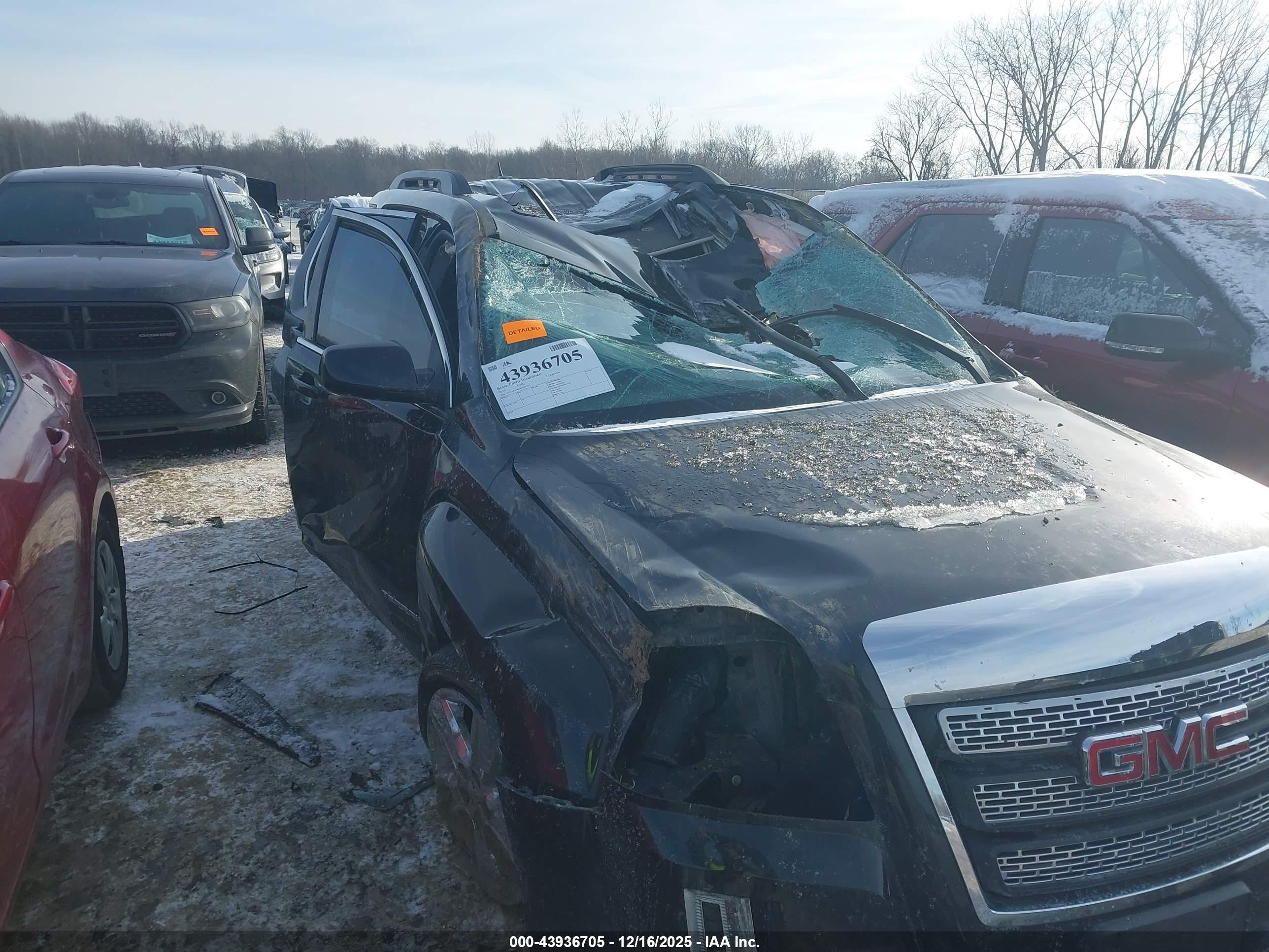 GMC TERRAIN image 6