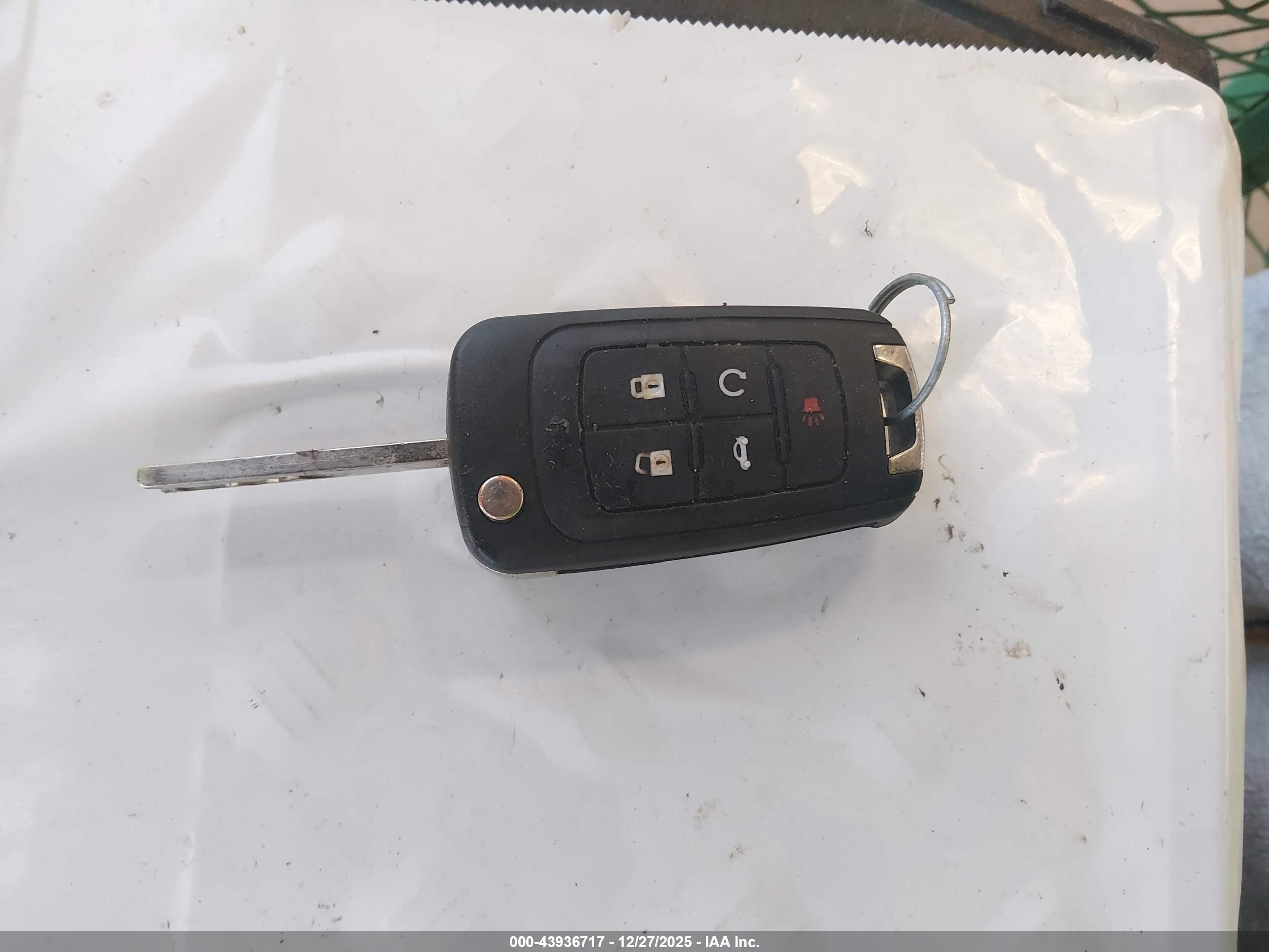 CHEVROLET EQUINOX image 11