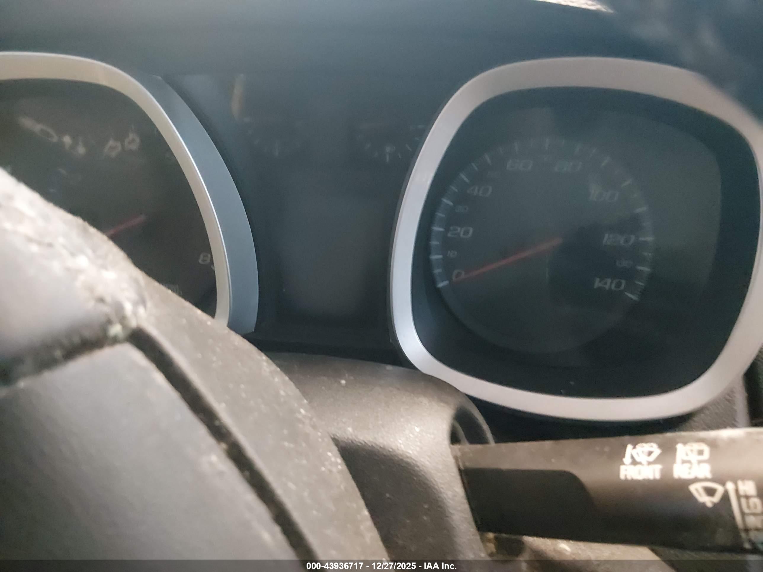 CHEVROLET EQUINOX image 7
