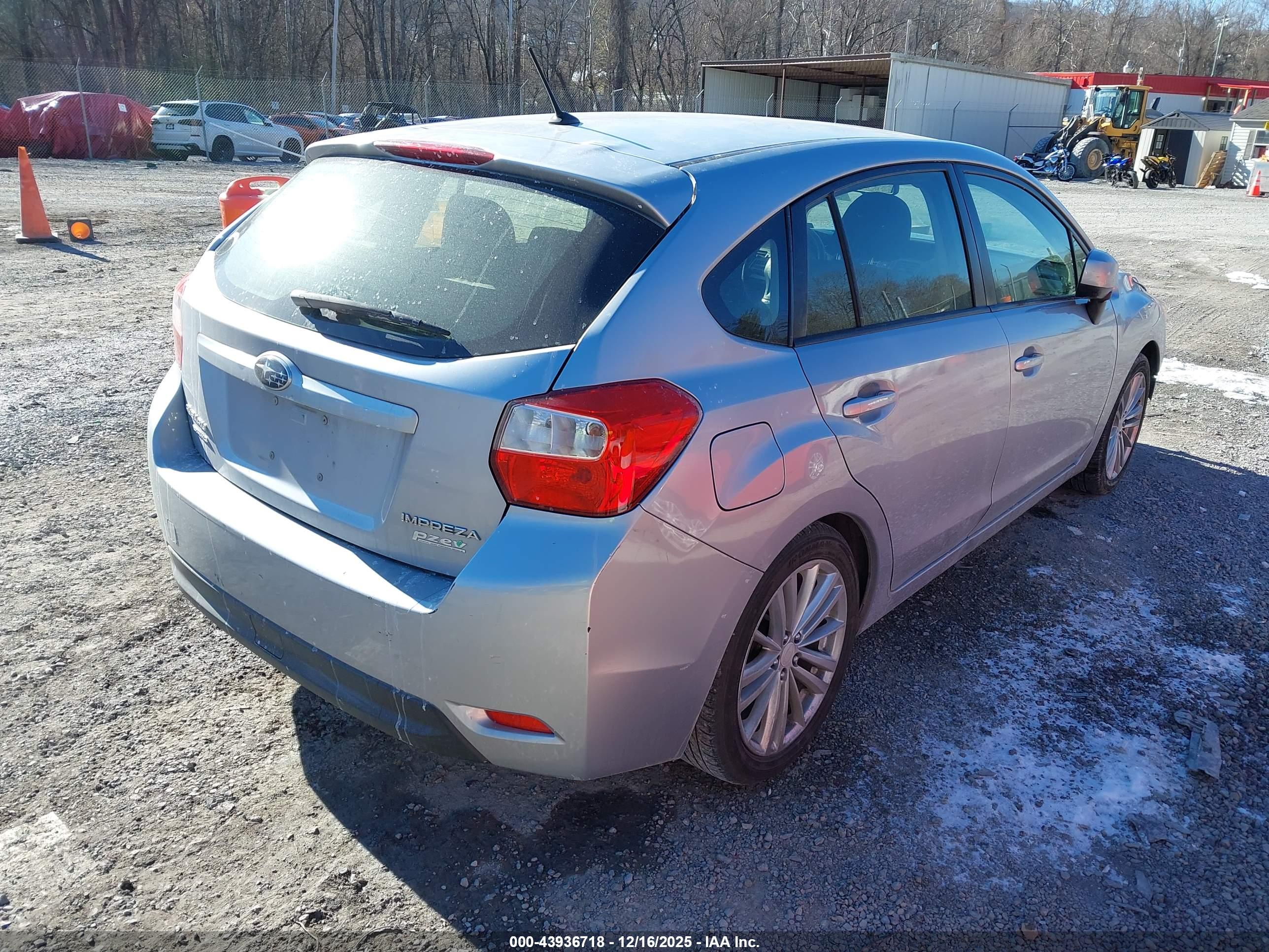 SUBARU IMPREZA image 4