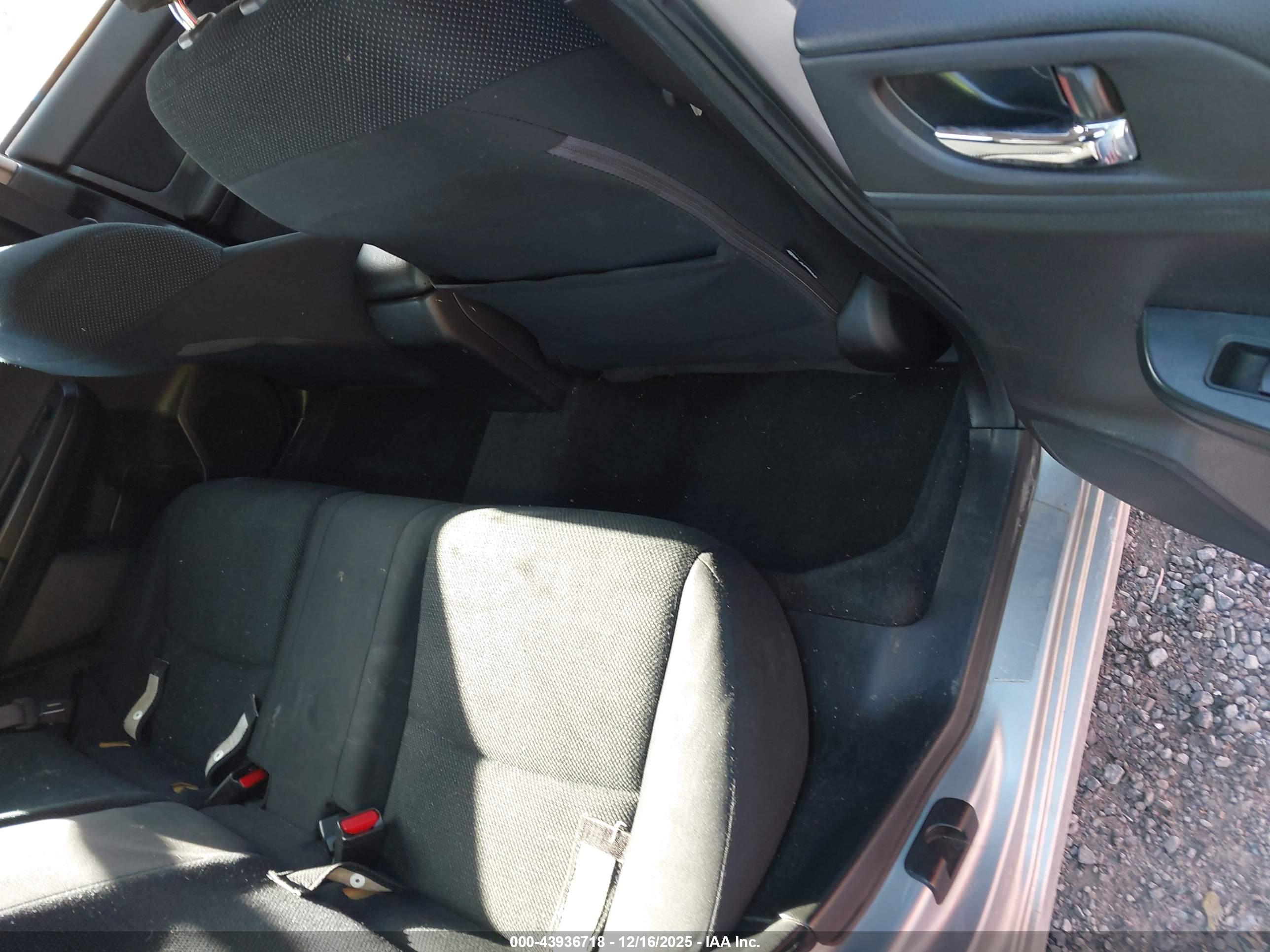 SUBARU IMPREZA image 8