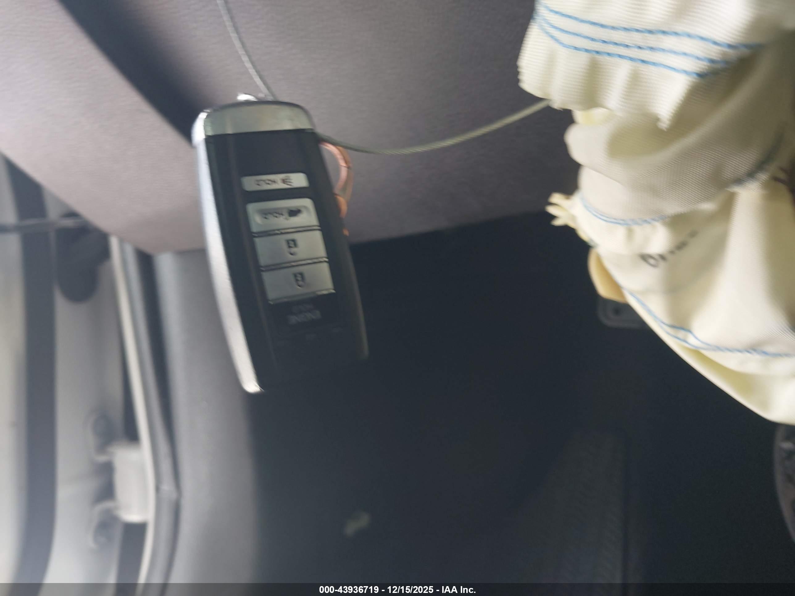 ACURA MDX image 11