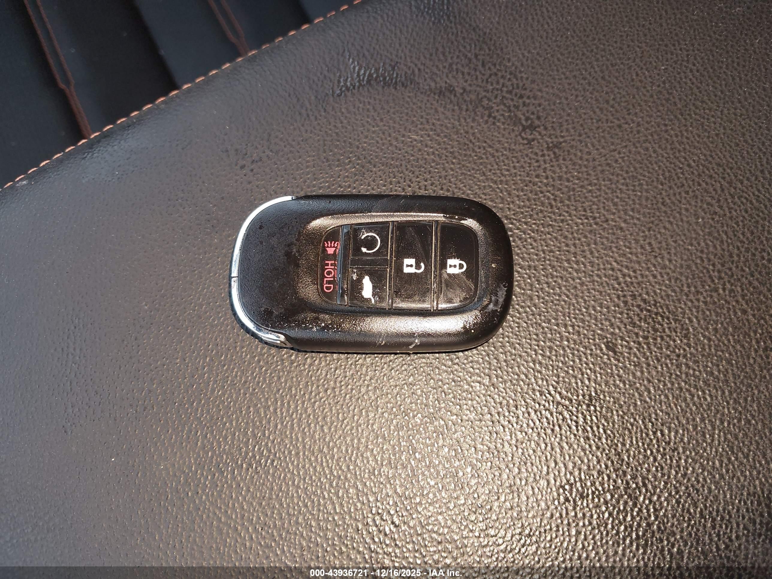 HONDA CR-V image 11