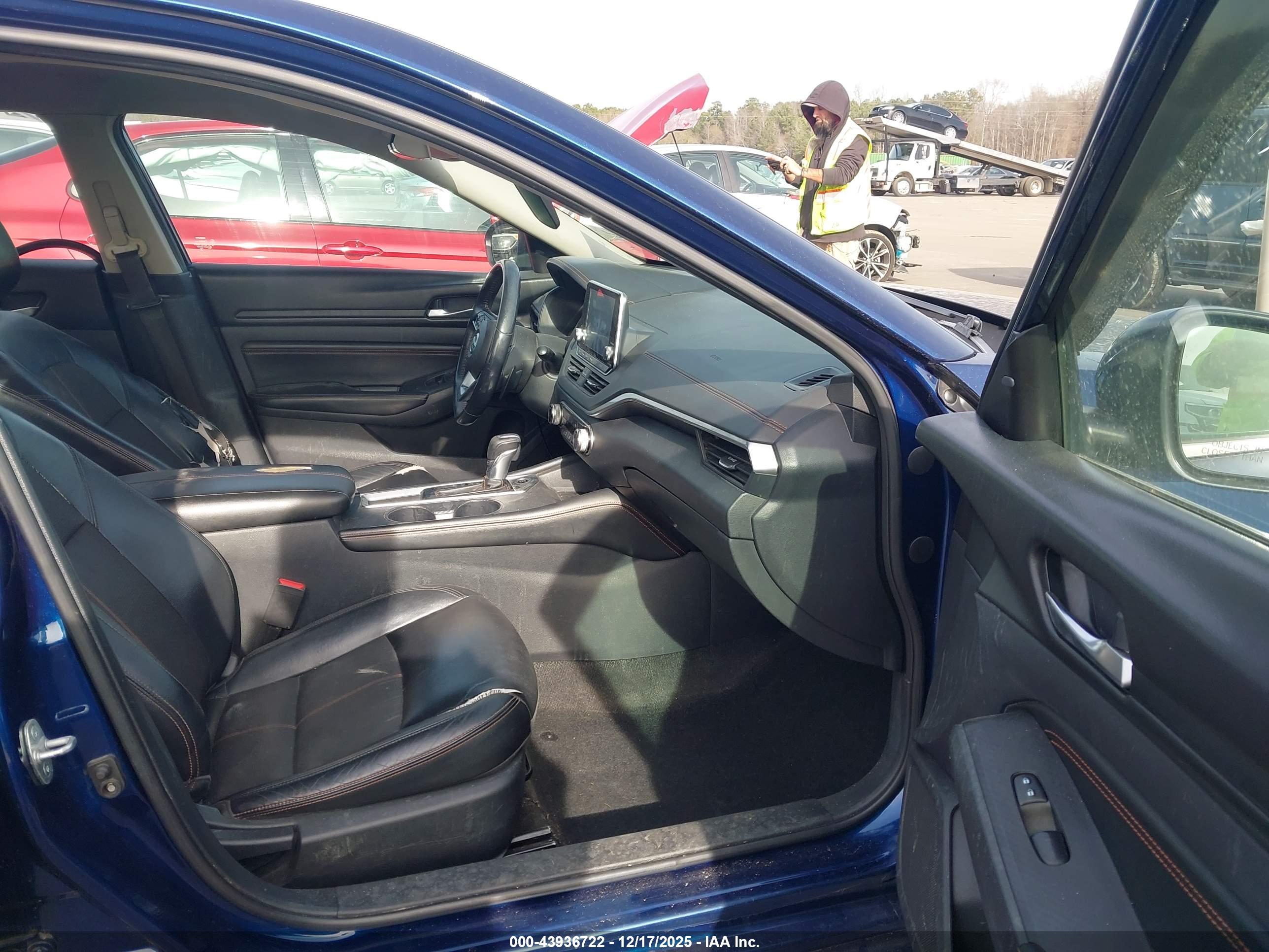 NISSAN ALTIMA image 5