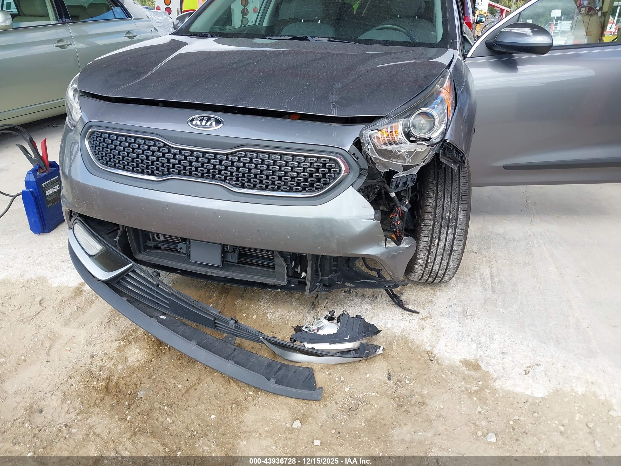 KIA NIRO image 6