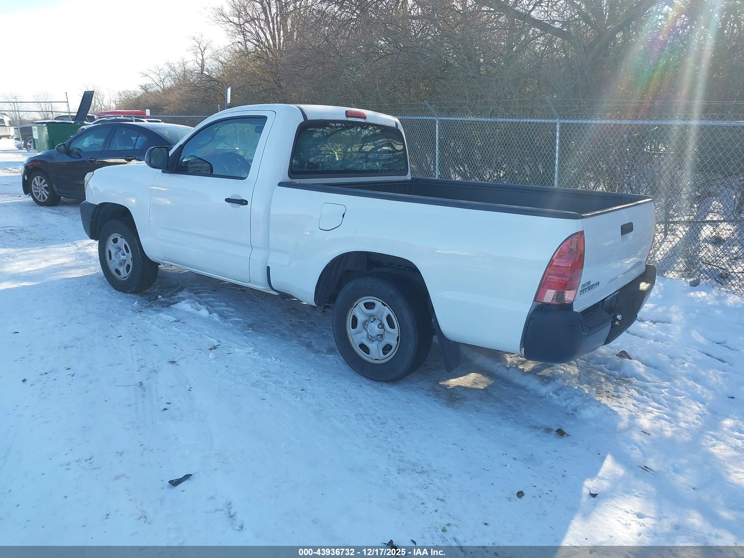 TOYOTA TACOMA image 3