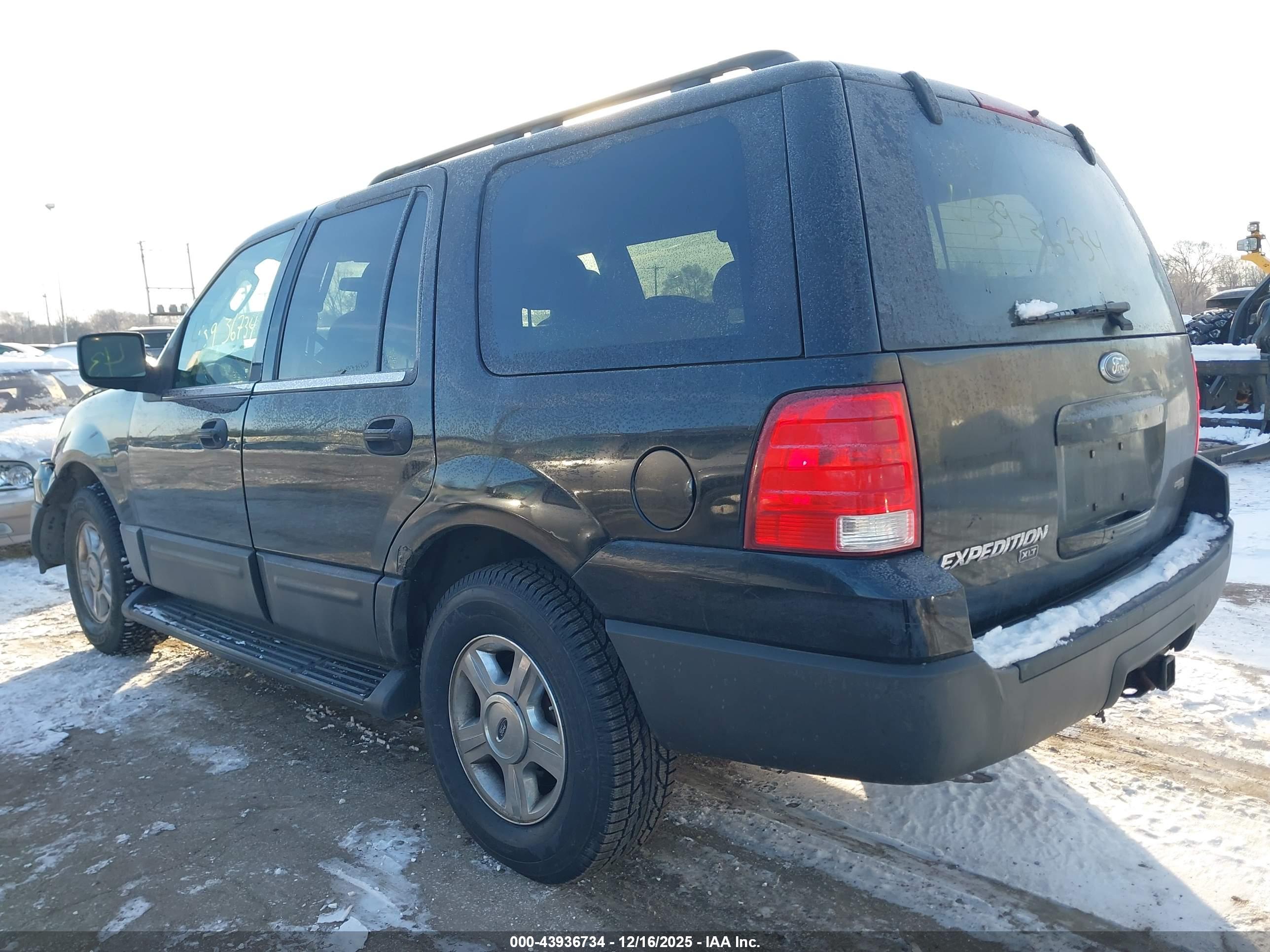 FORD EXPEDITION image 3