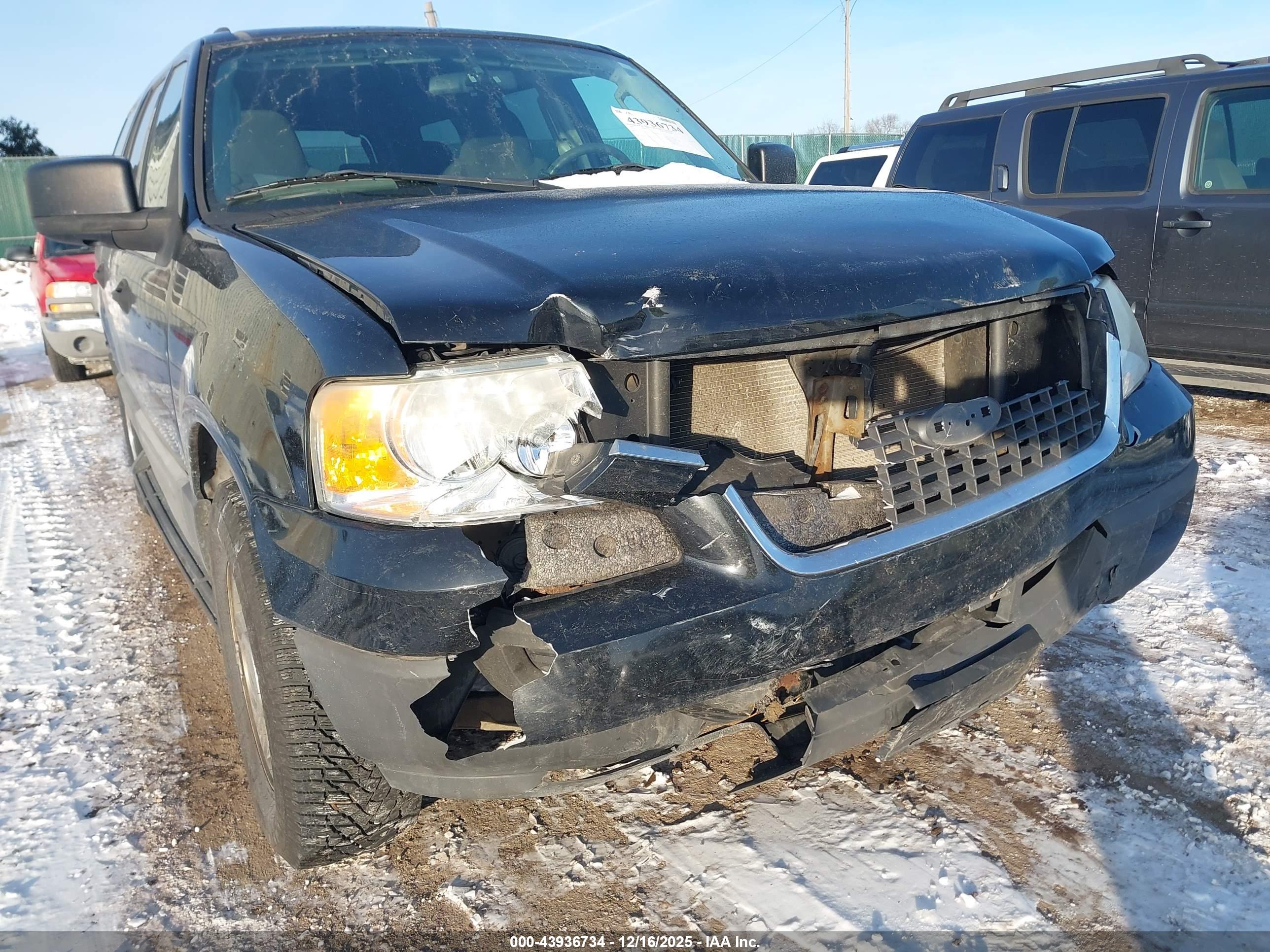 FORD EXPEDITION image 6