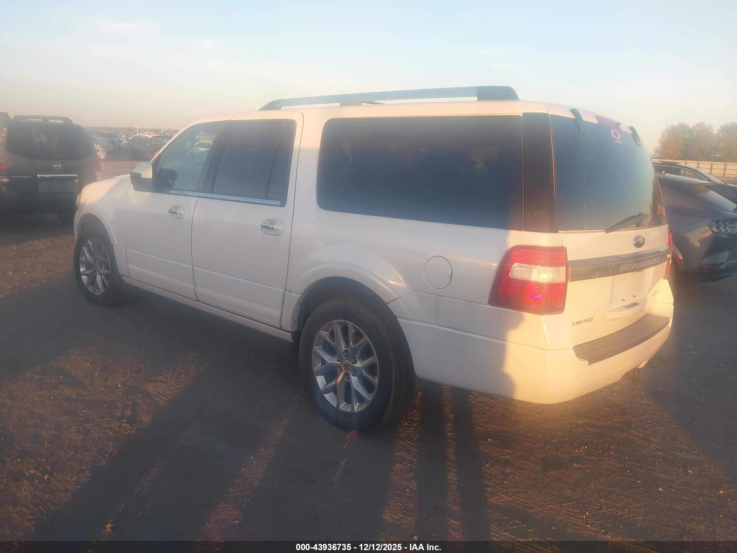 FORD EXPEDITION image 3