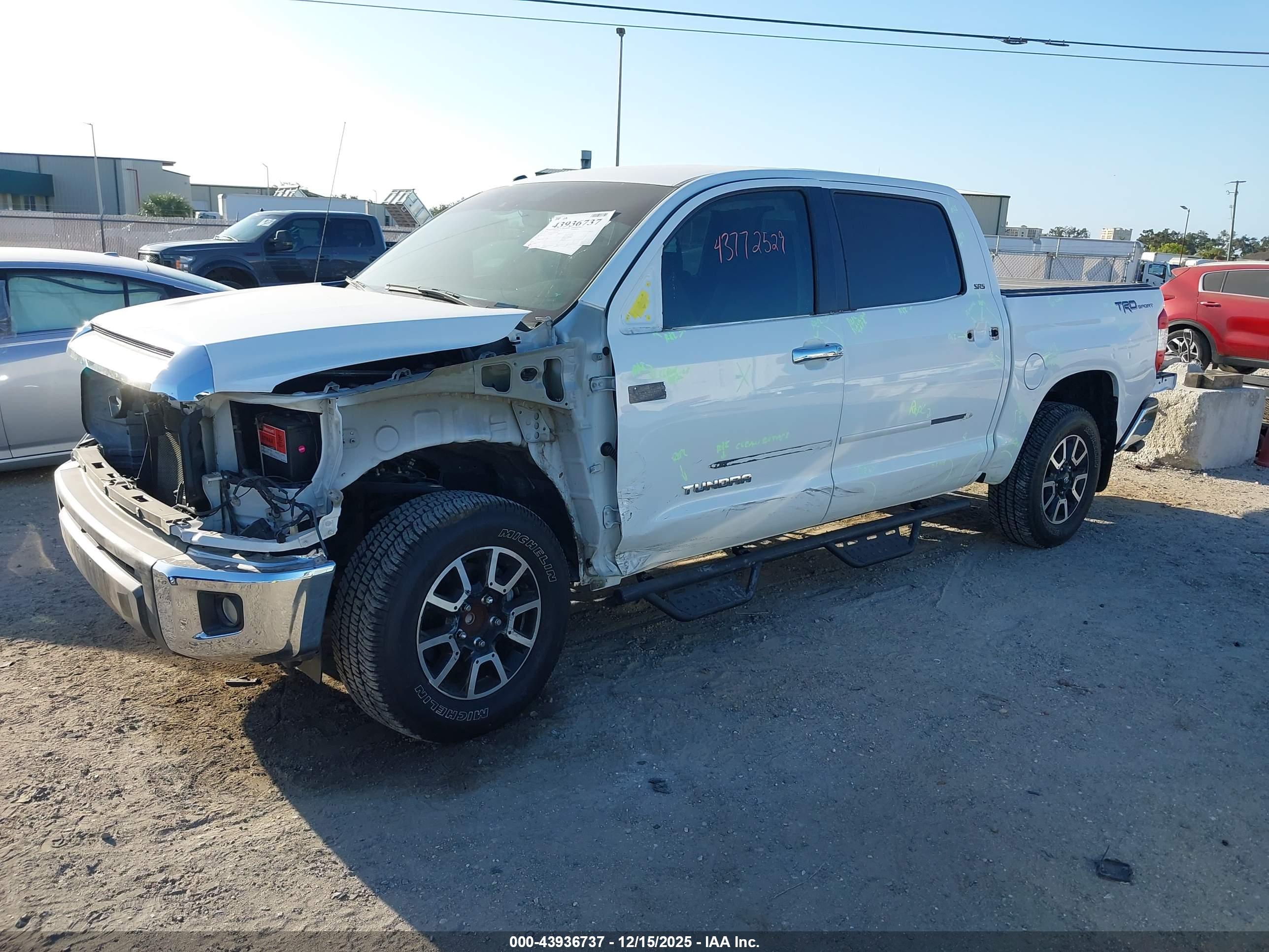 TOYOTA TUNDRA image 2