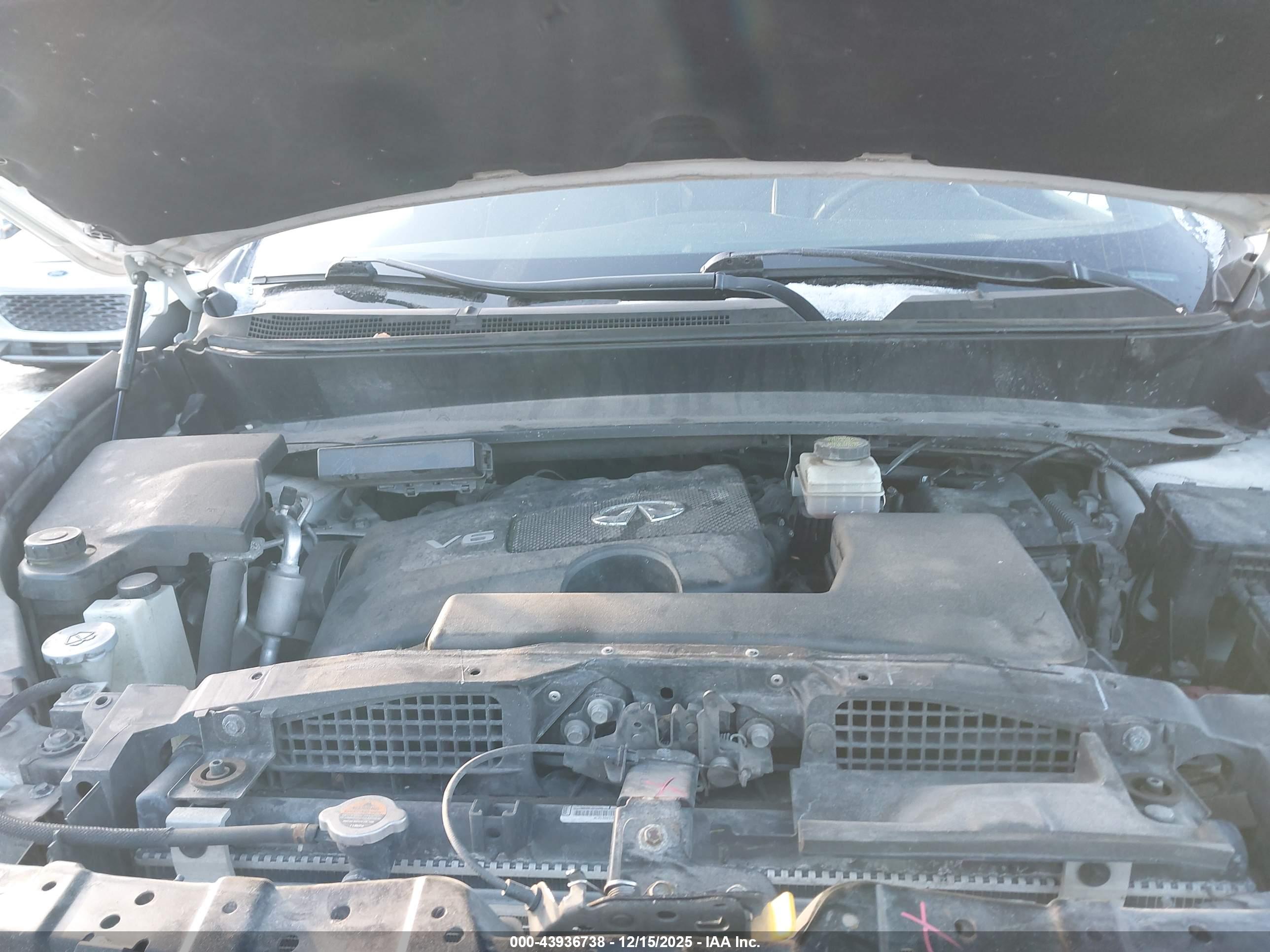 INFINITI QX60 image 10