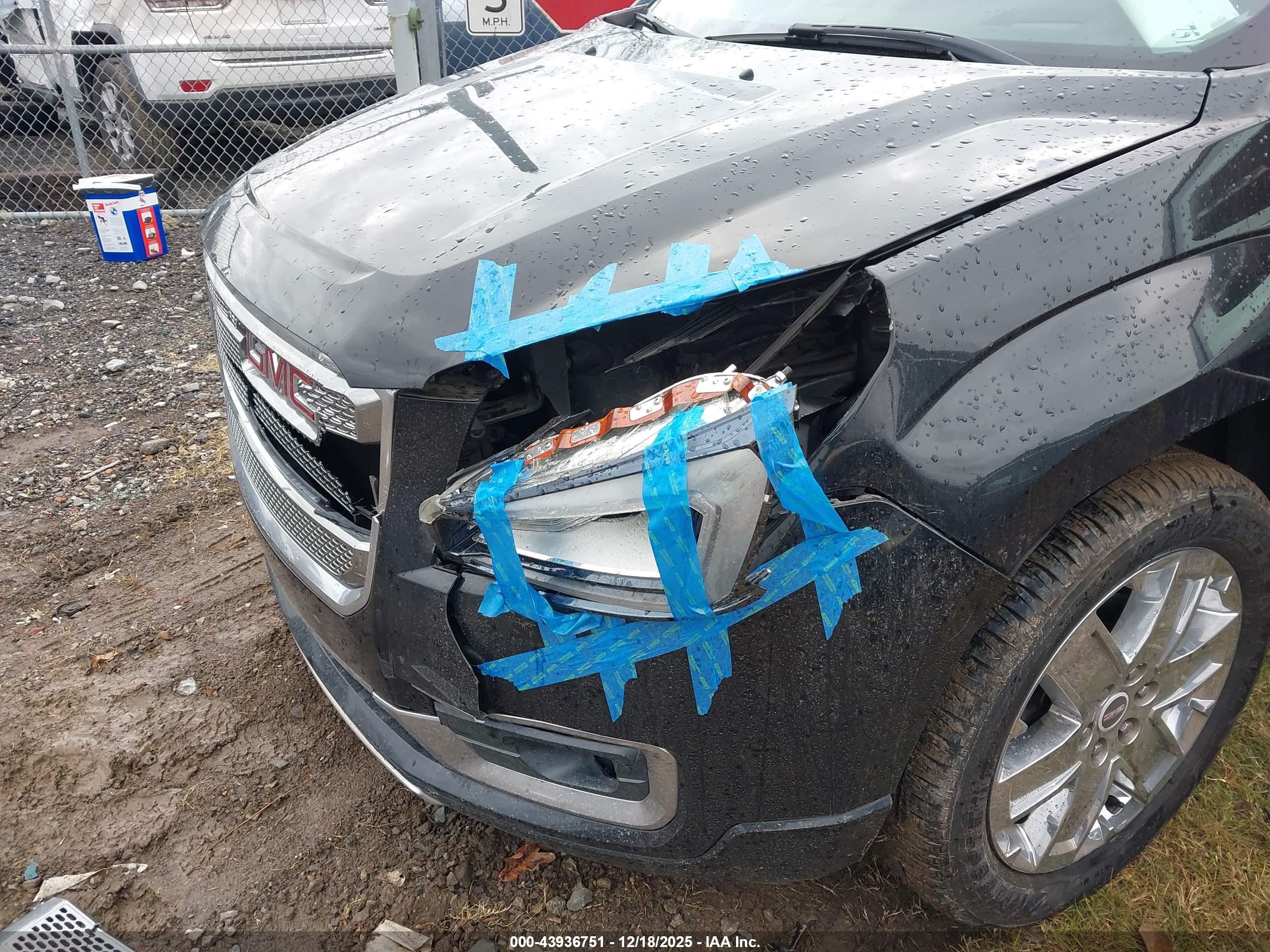 GMC ACADIA image 6