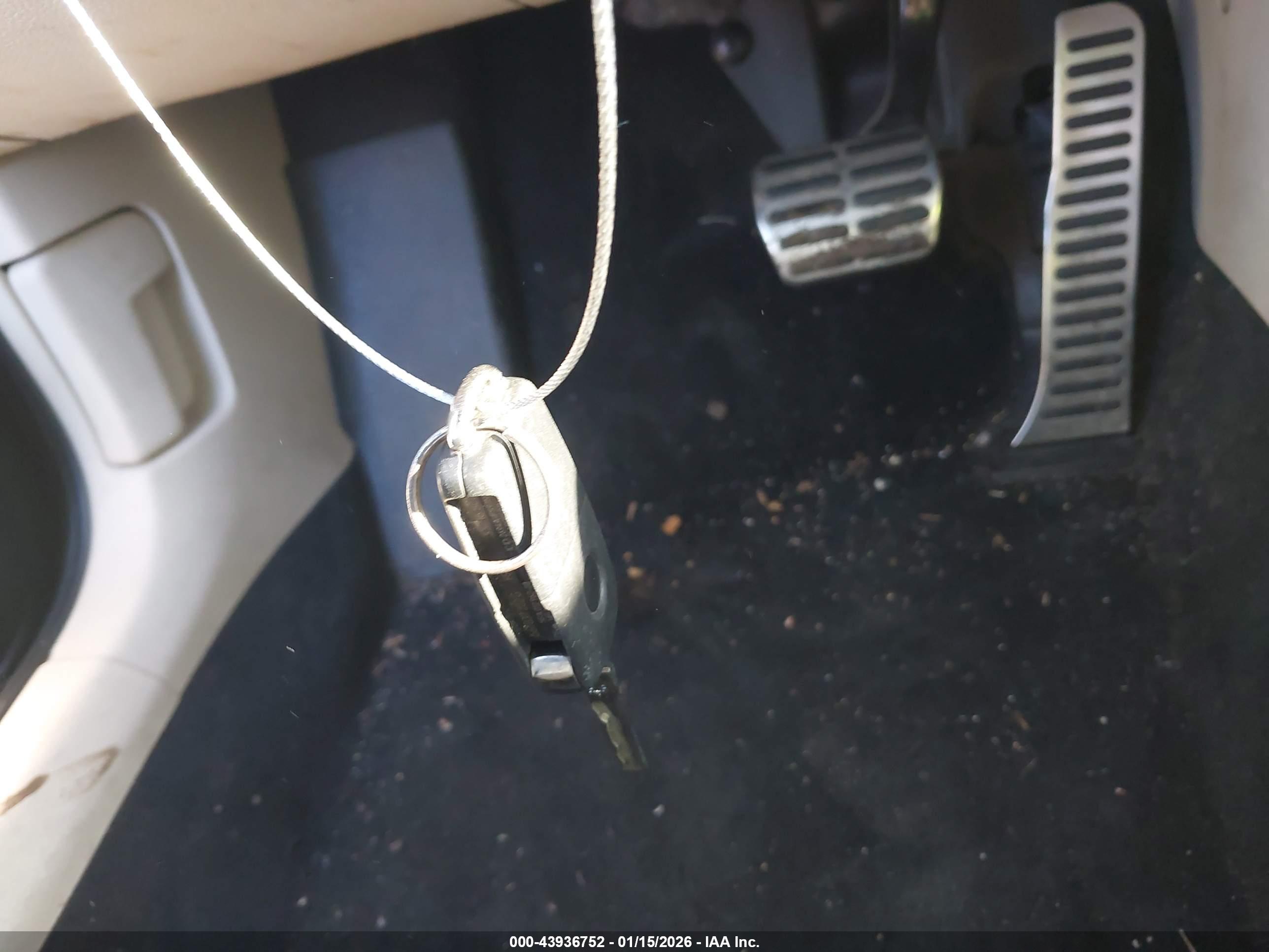 VOLKSWAGEN PASSAT image 11