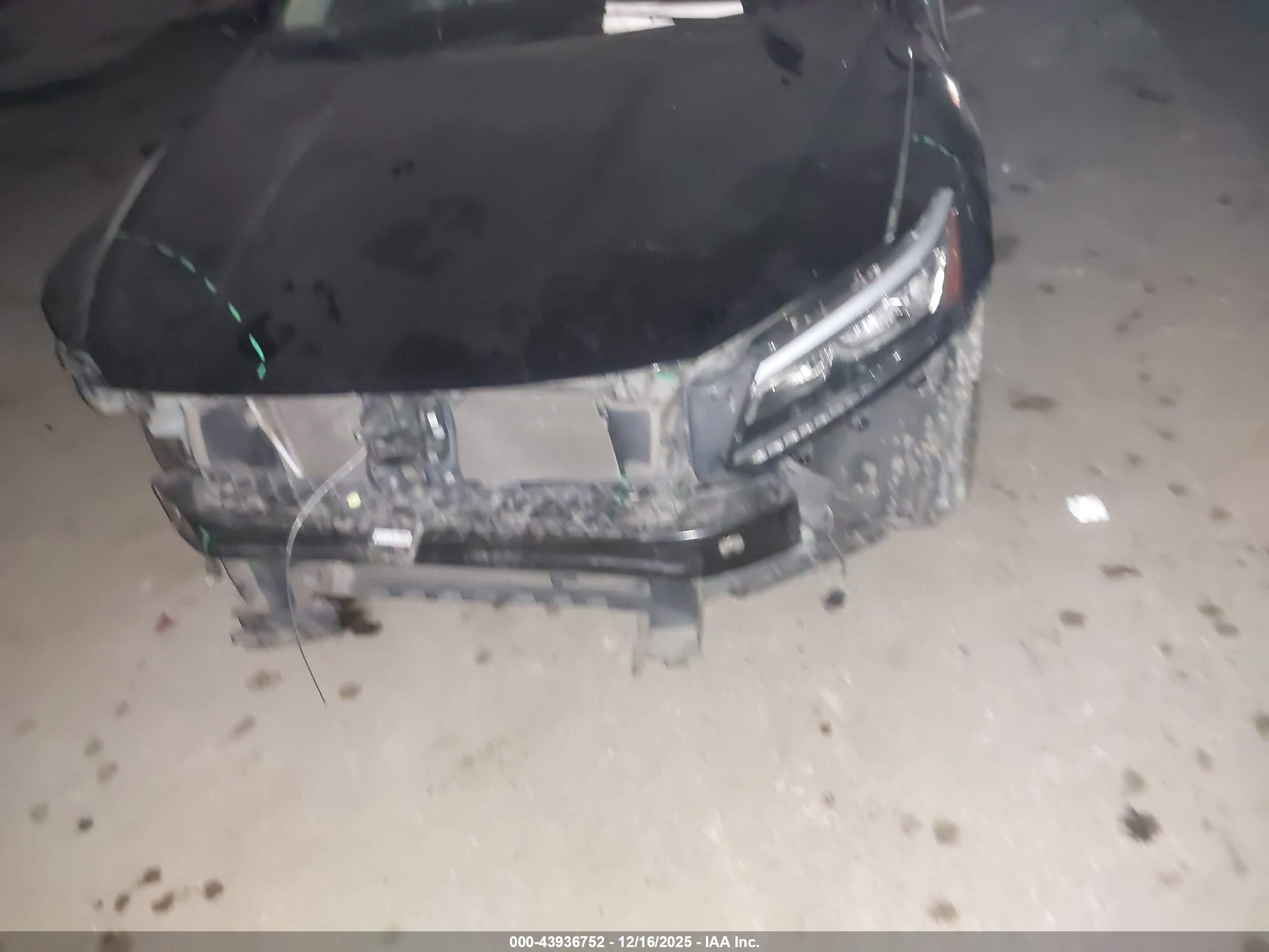 VOLKSWAGEN PASSAT image 6