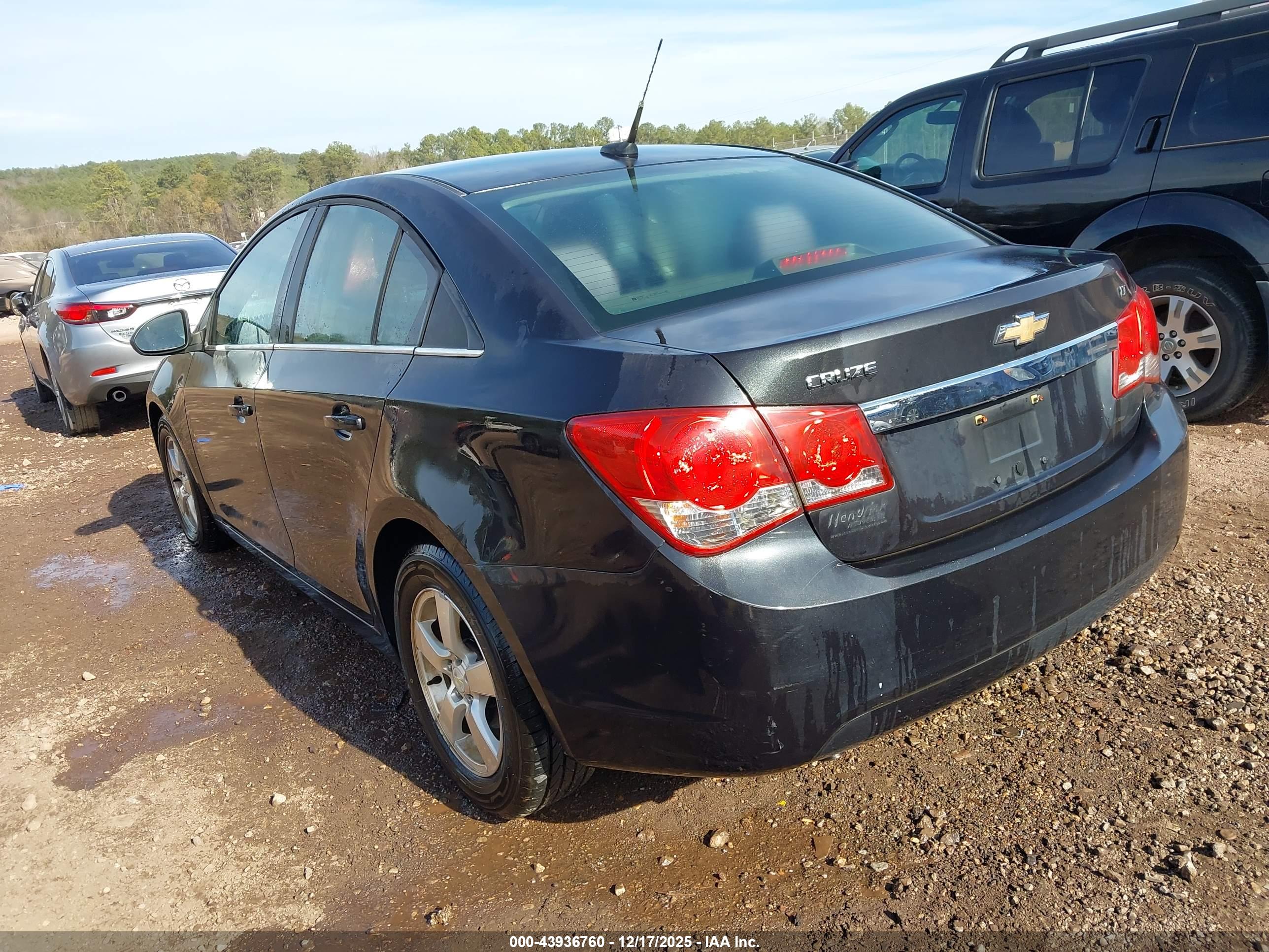 CHEVROLET CRUZE image 3